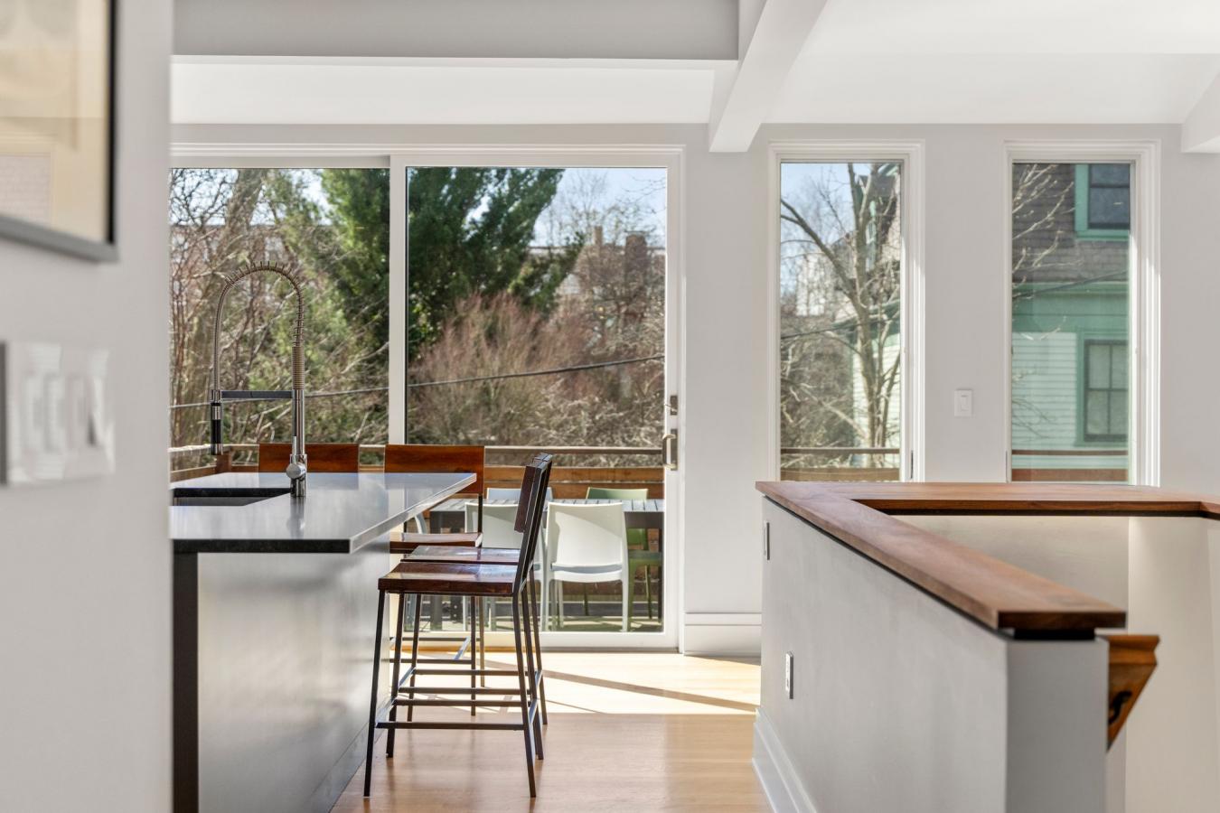 Cambridge, Massachusetts, 02139, United States, 10 Bedrooms Bedrooms, ,4 BathroomsBathrooms,Residential,For Sale,1820742