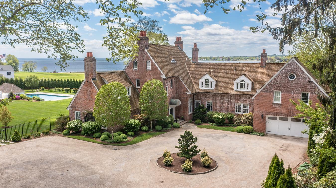 Fairfield, Connecticut, 06824, United States, 6 Bedrooms Bedrooms, ,6 BathroomsBathrooms,Residential,For Sale,1811594