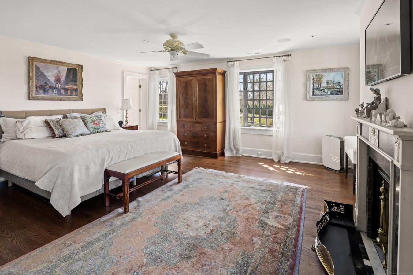 Fairfield, Connecticut, 06824, United States, 6 Bedrooms Bedrooms, ,6 BathroomsBathrooms,Residential,For Sale,1811594
