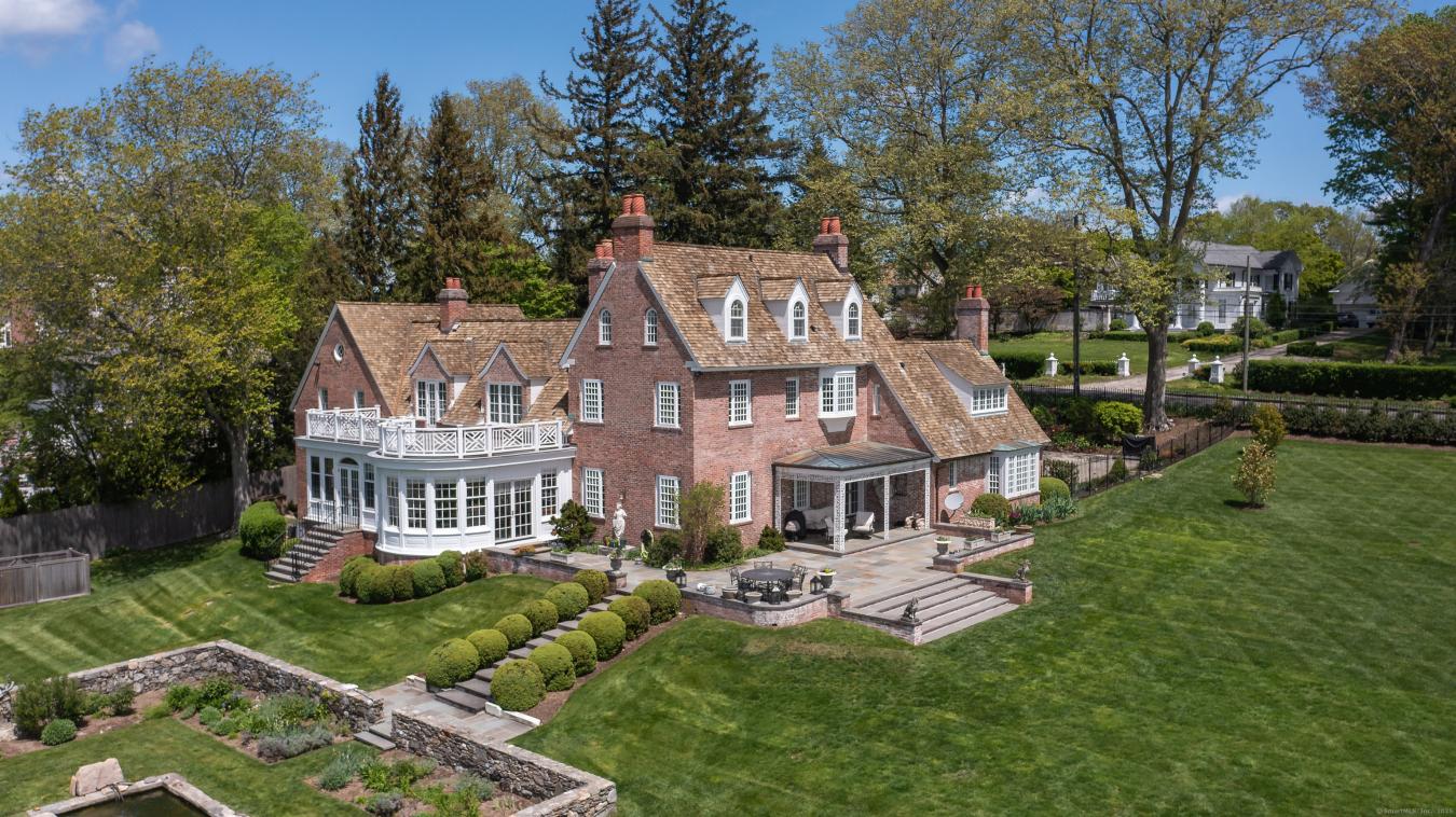 Fairfield, Connecticut, 06824, United States, 6 Bedrooms Bedrooms, ,6 BathroomsBathrooms,Residential,For Sale,1811594