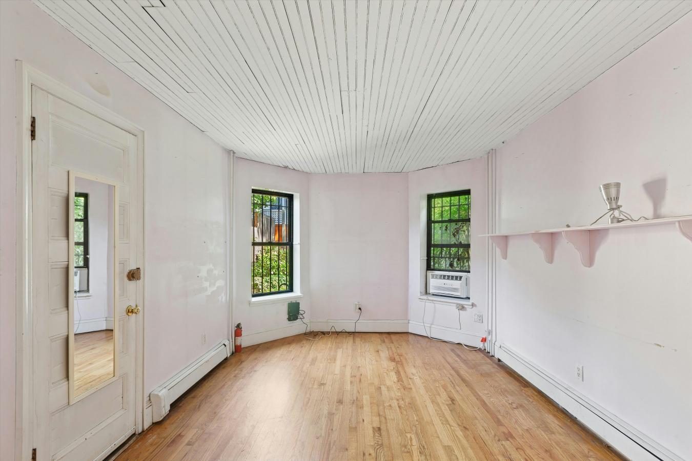 South Slope, New York, 11215, United States, 2 Bedrooms Bedrooms, ,1 BathroomBathrooms,Residential,For Sale,1953596