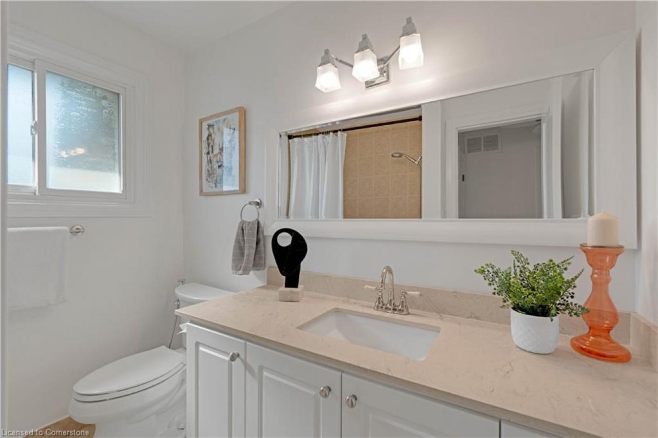 Mississauga, ON, L5J 3R2, Canada, 4 Bedrooms Bedrooms, ,3 BathroomsBathrooms,Residential,For Sale,1820730