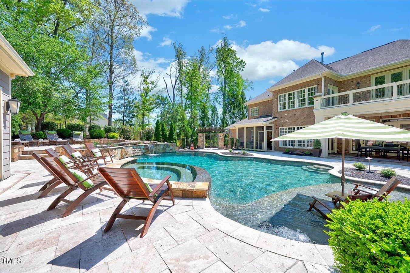 Chapel Hill, North Carolina, 27517, United States, 5 Bedrooms Bedrooms, ,4 BathroomsBathrooms,Residential,For Sale,1936040