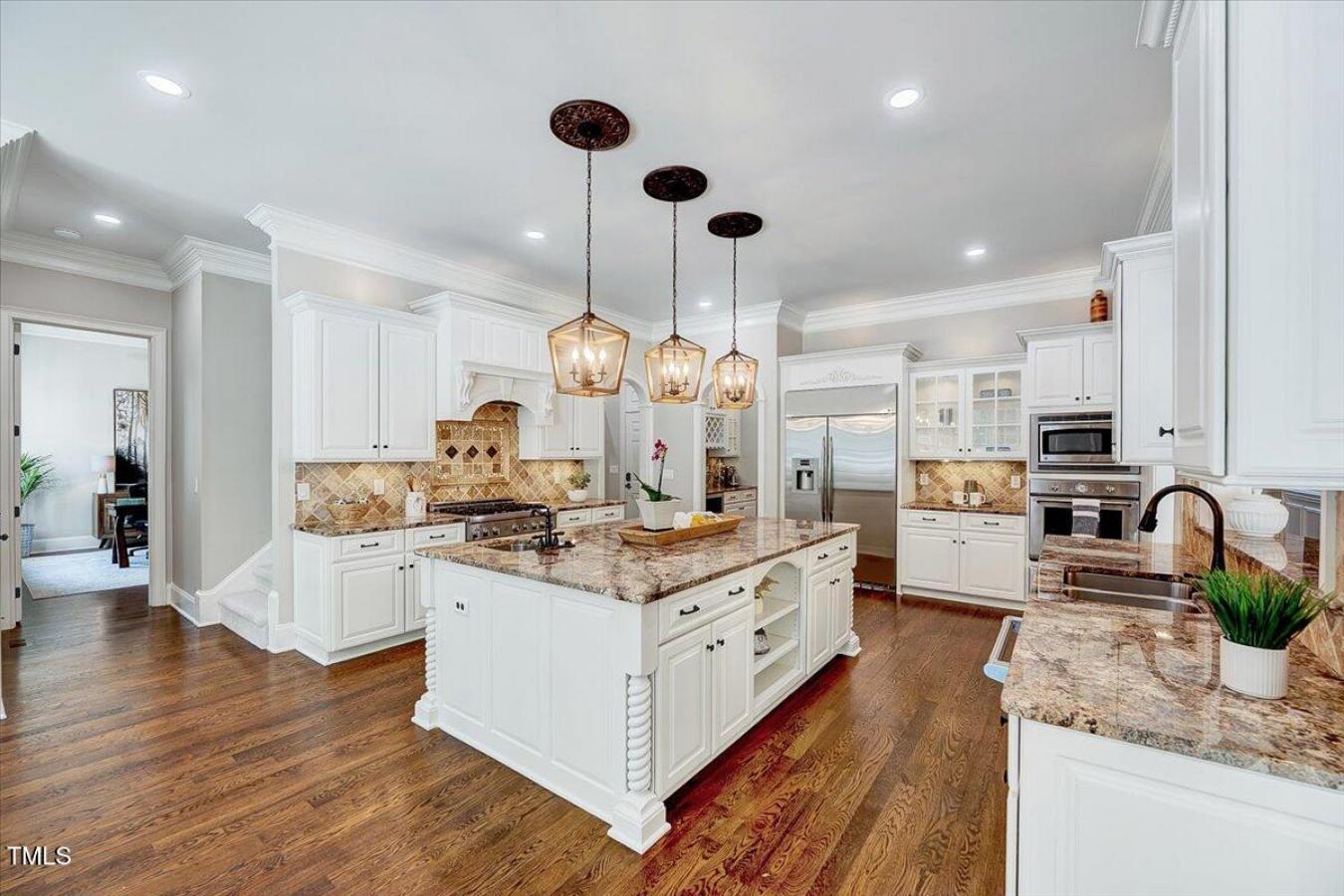 Chapel Hill, North Carolina, 27517, United States, 5 Bedrooms Bedrooms, ,4 BathroomsBathrooms,Residential,For Sale,1936040