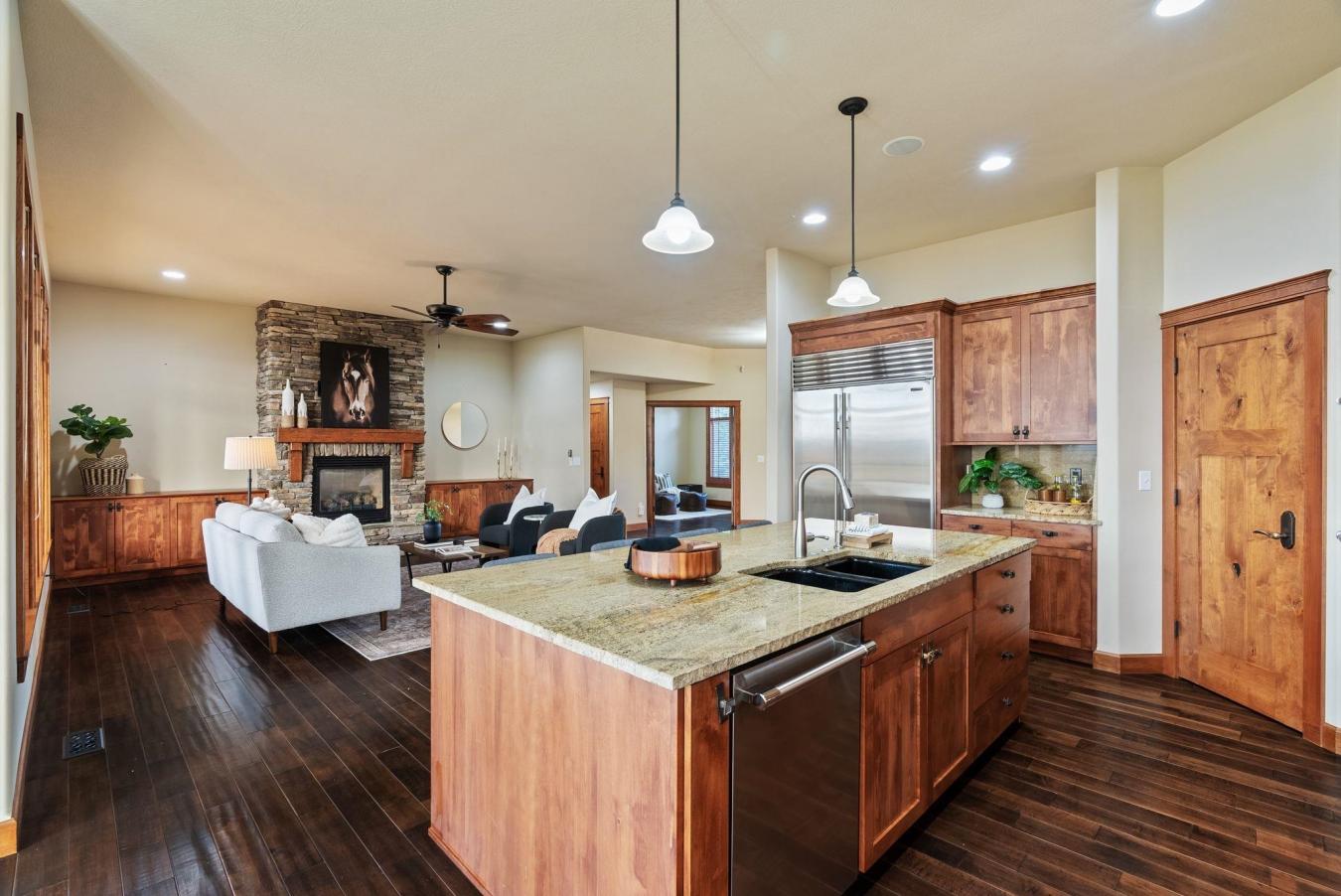 Spokane, Spokane, 99208, United States, 4 Bedrooms Bedrooms, ,3 BathroomsBathrooms,Residential,For Sale,1820720