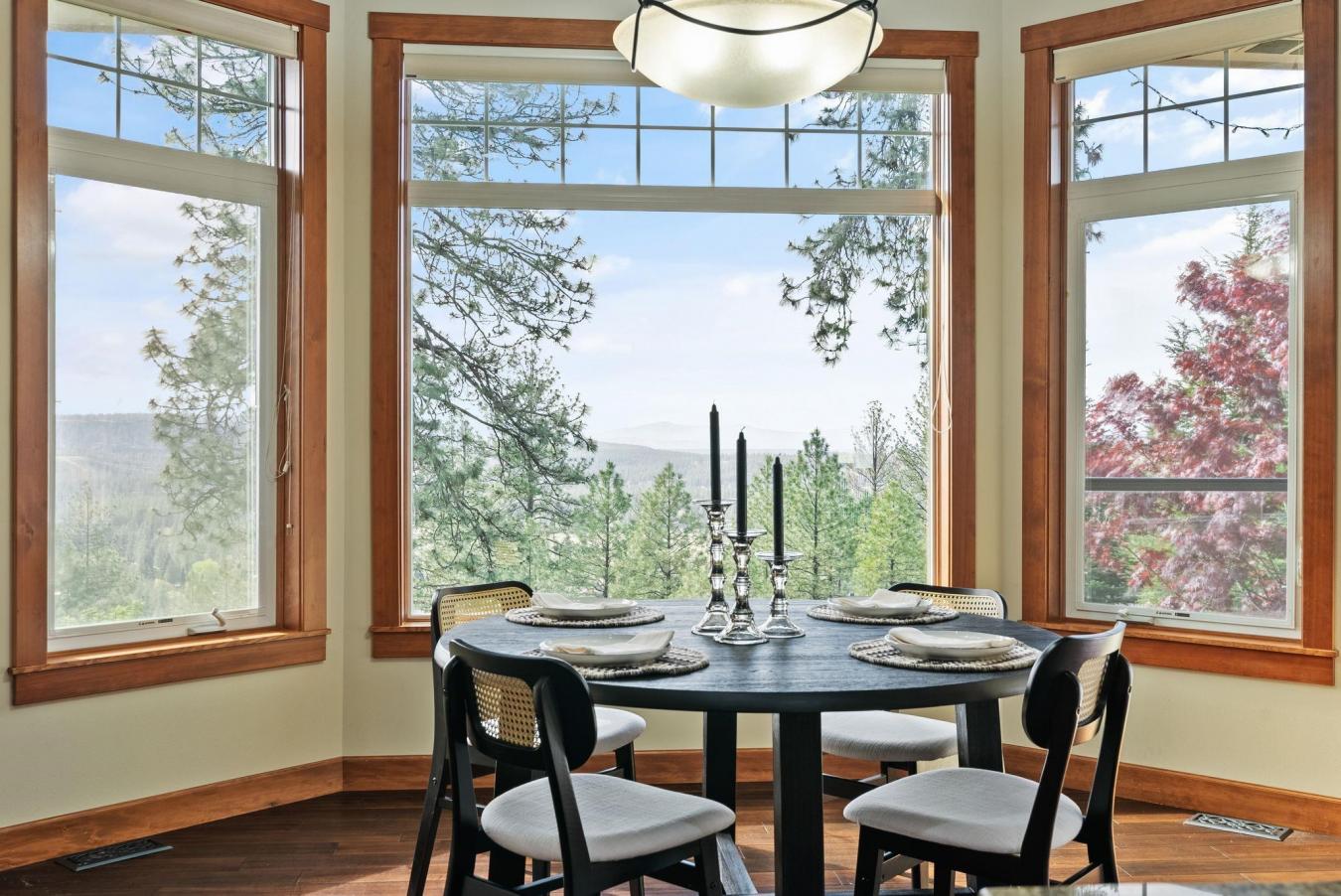 Spokane, Spokane, 99208, United States, 4 Bedrooms Bedrooms, ,3 BathroomsBathrooms,Residential,For Sale,1820720