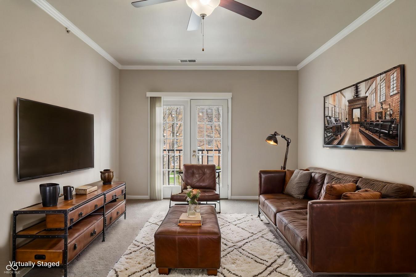 Bright, updated 3 bed, 2 bath condo in the heart of the Village of Wes – image 13