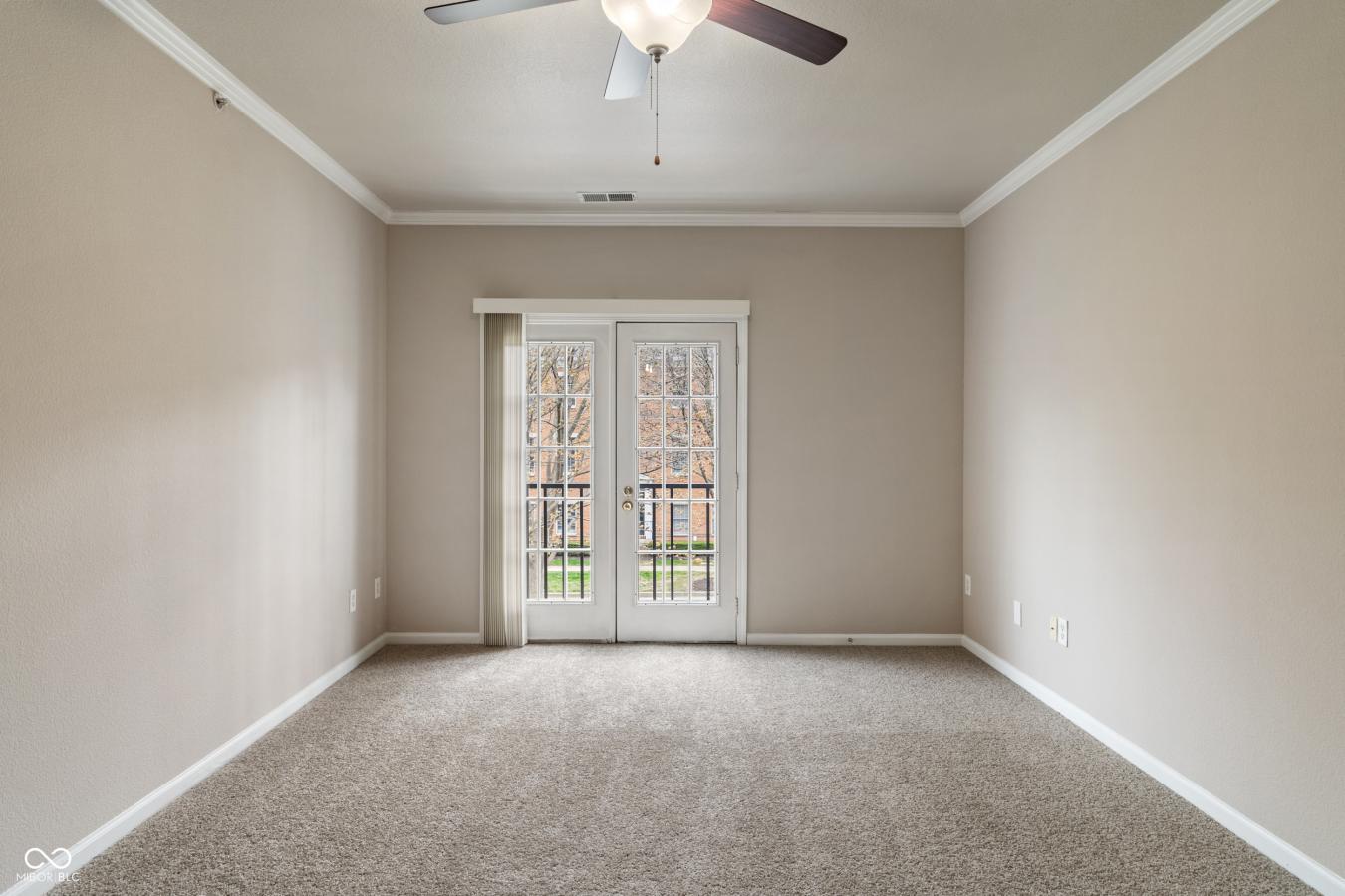 Bright, updated 3 bed, 2 bath condo in the heart of the Village of Wes – image 14