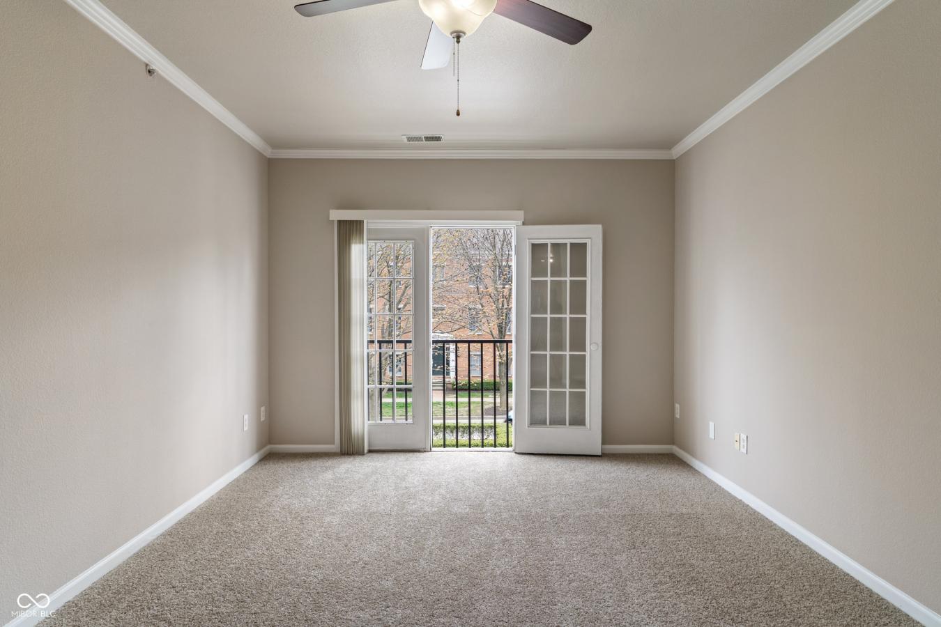 Bright, updated 3 bed, 2 bath condo in the heart of the Village of Wes – image 15