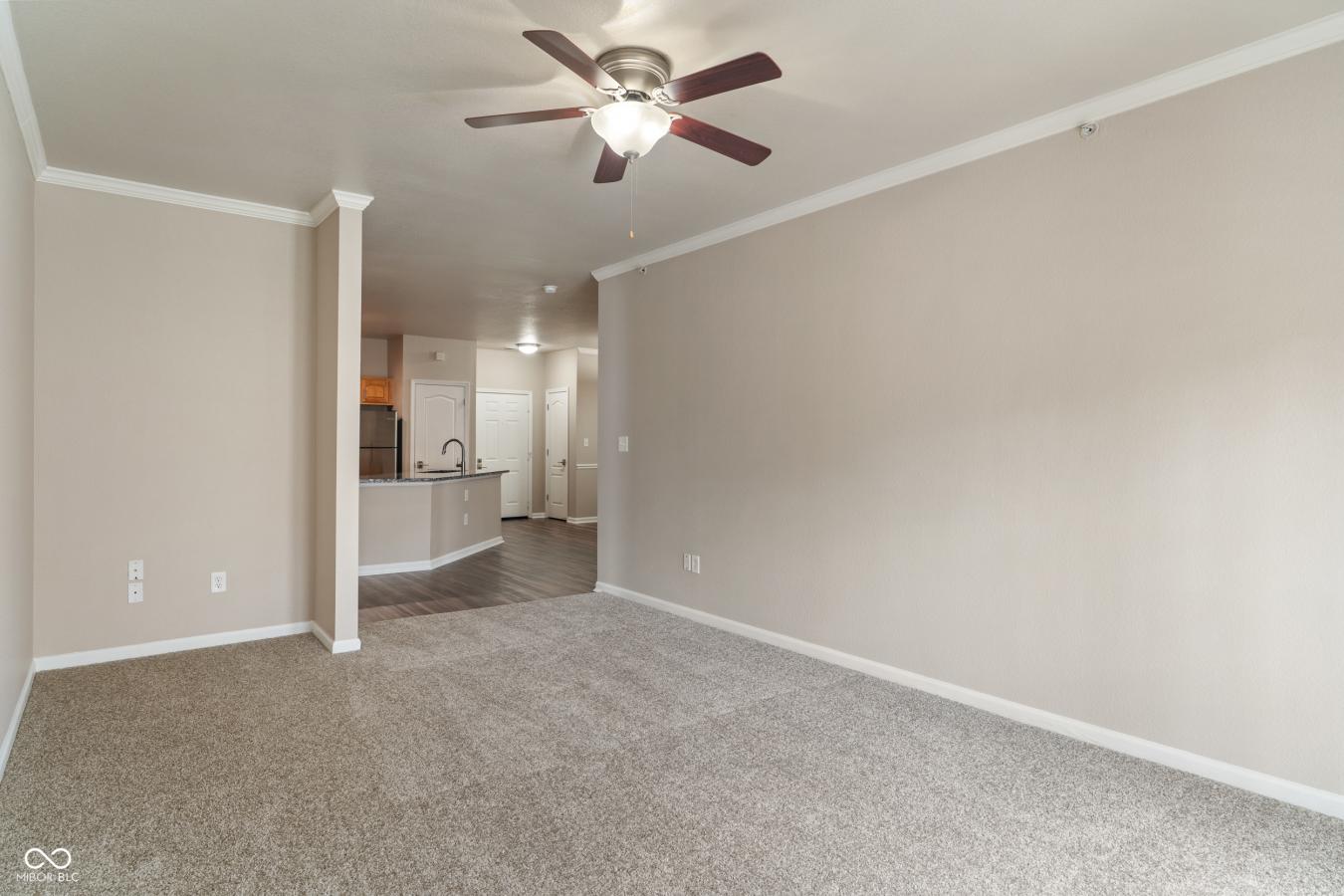 Bright, updated 3 bed, 2 bath condo in the heart of the Village of Wes – image 18