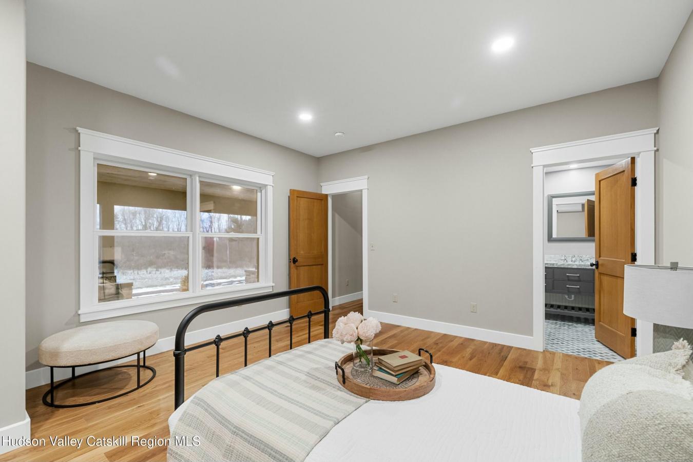 Catskill, New York, 12414, United States, 4 Bedrooms Bedrooms, ,3 BathroomsBathrooms,Residential,For Sale,1824390