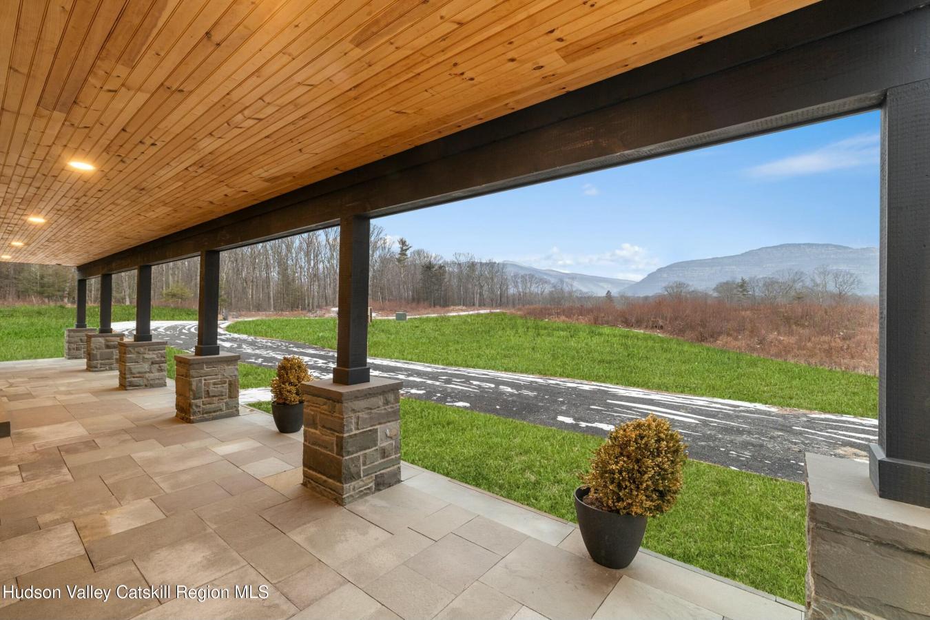 Catskill, New York, 12414, United States, 4 Bedrooms Bedrooms, ,3 BathroomsBathrooms,Residential,For Sale,1824390