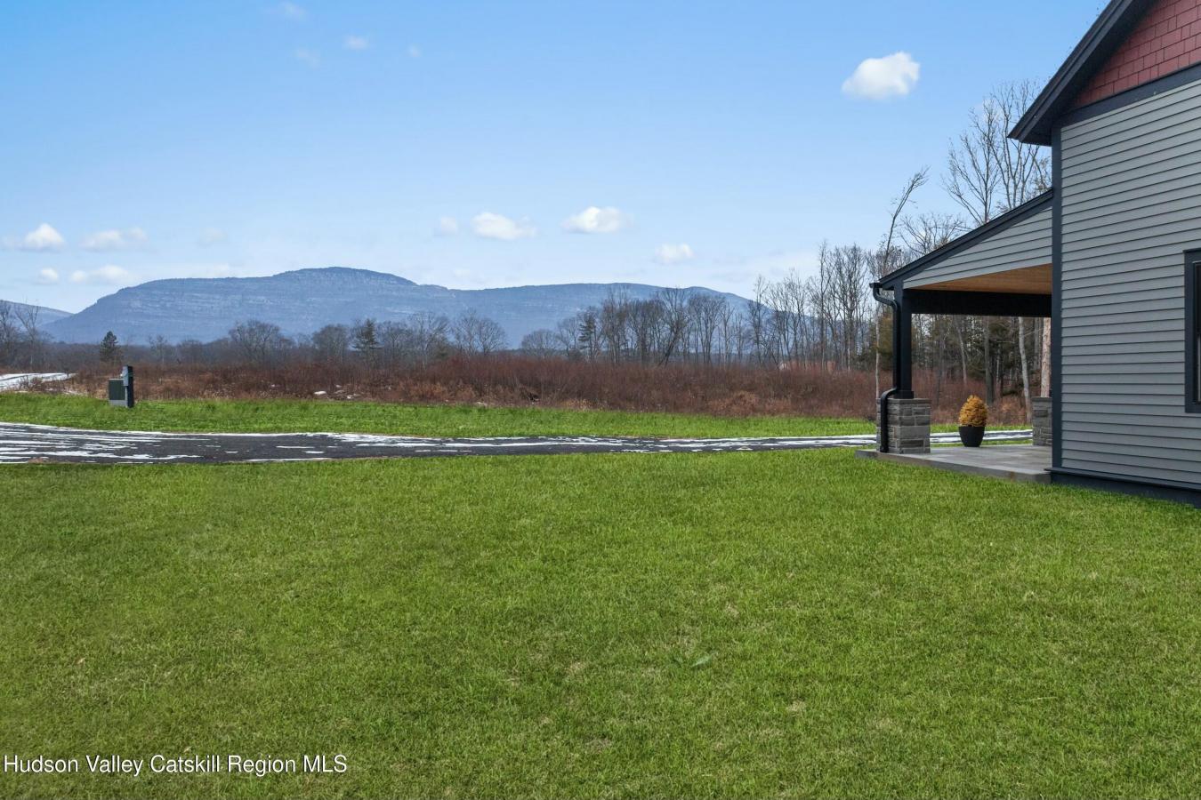 Catskill, New York, 12414, United States, 4 Bedrooms Bedrooms, ,3 BathroomsBathrooms,Residential,For Sale,1824390