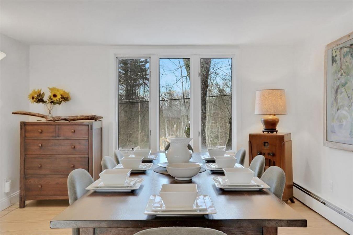 Rochester, New York, 12446, United States, 4 Bedrooms Bedrooms, ,2 BathroomsBathrooms,Residential,For Sale,1824389