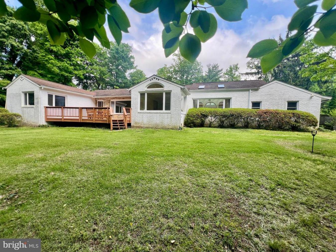 Alexandria, Virginia, 22308, United States, 3 Bedrooms Bedrooms, ,3 BathroomsBathrooms,Residential,For Sale,1824388