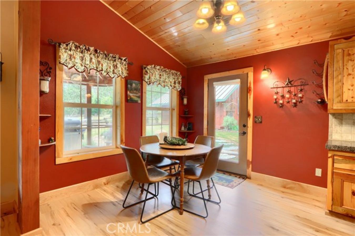 Welcome to the 19th HoleA Private Mountain Retreat with Rich History a – image 10