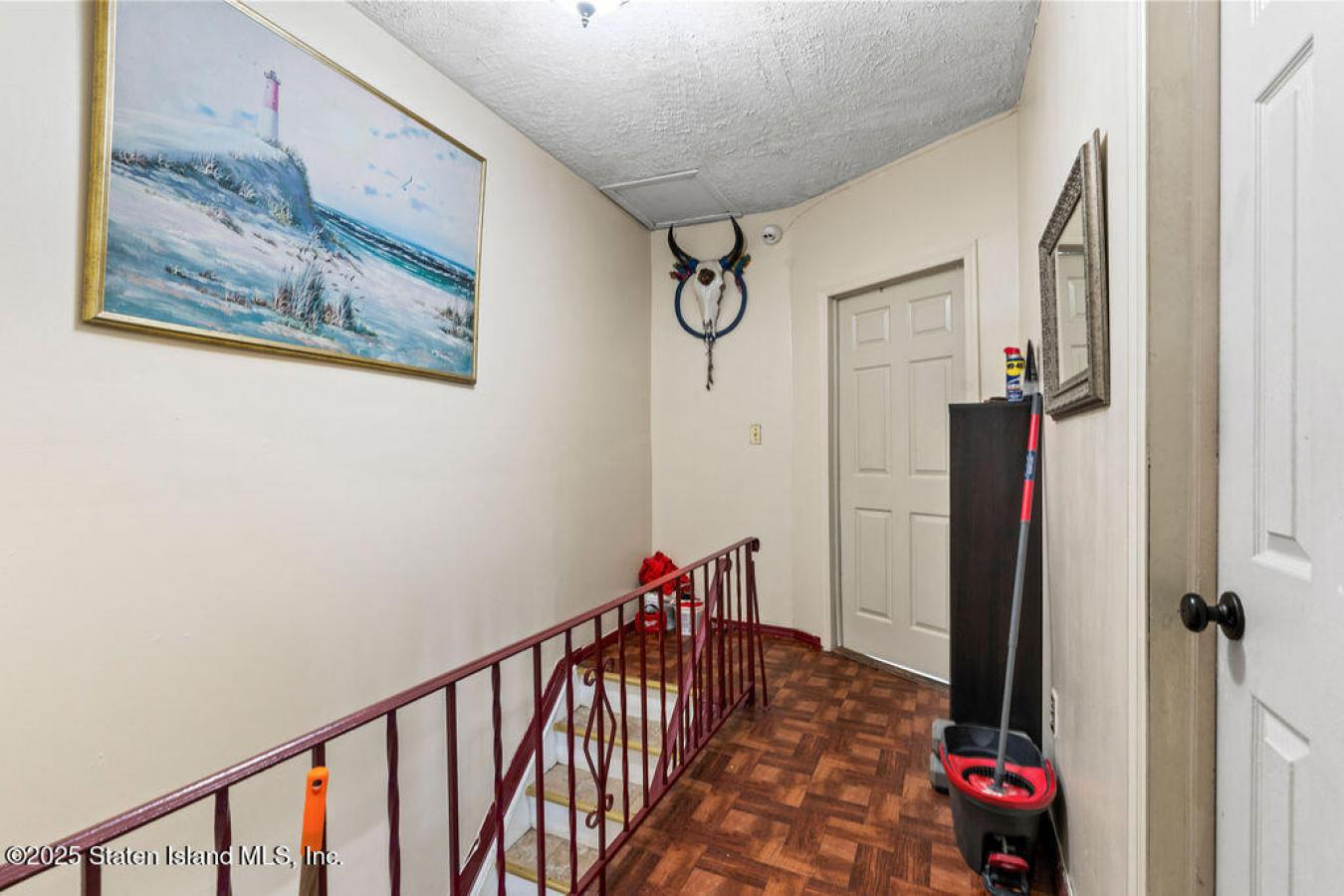 Staten Island, New York, 10305, United States, 3 Bedrooms Bedrooms, ,2 BathroomsBathrooms,Residential,For Sale,1824385