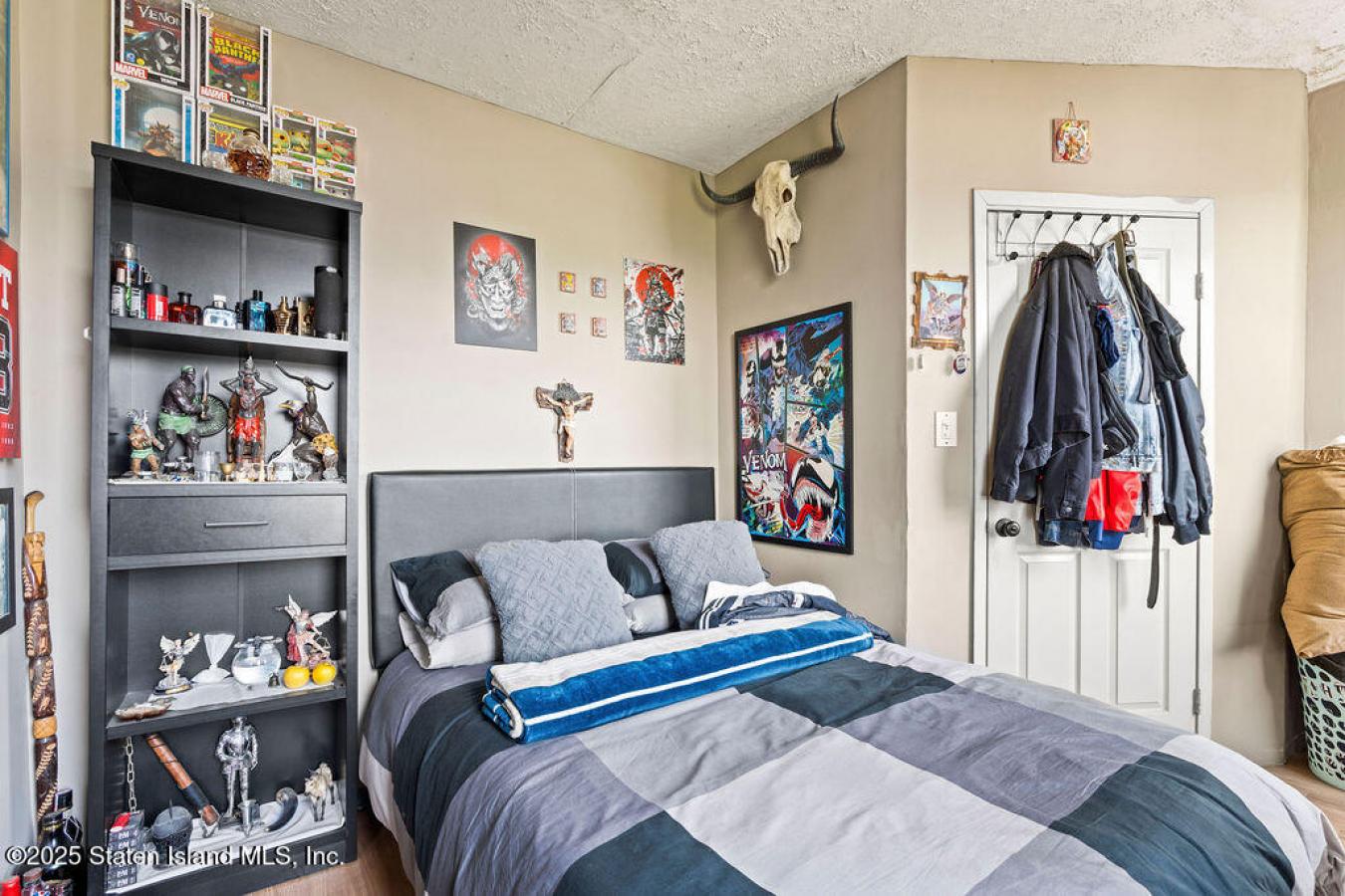 Staten Island, New York, 10305, United States, 3 Bedrooms Bedrooms, ,2 BathroomsBathrooms,Residential,For Sale,1824385