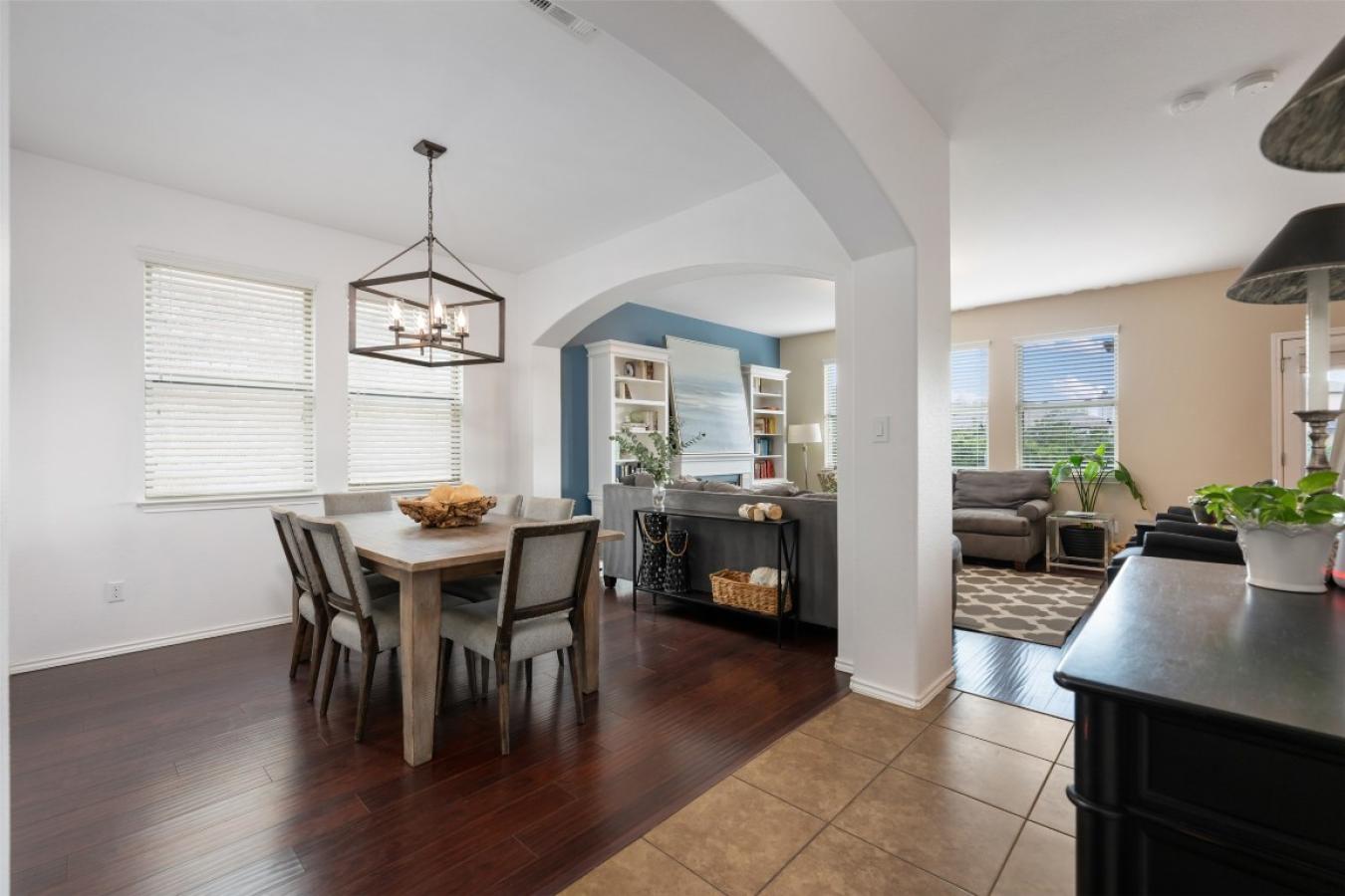 Austin, Texas, 78737, United States, 4 Bedrooms Bedrooms, ,2 BathroomsBathrooms,Residential,For Sale,1824384