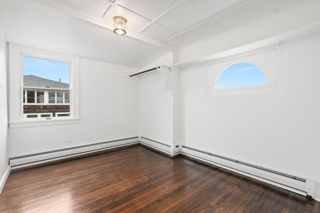 Ipswich, Essex, 01938, United States, 2 Bedrooms Bedrooms, ,1 BathroomBathrooms,Residential,For Sale,1824373