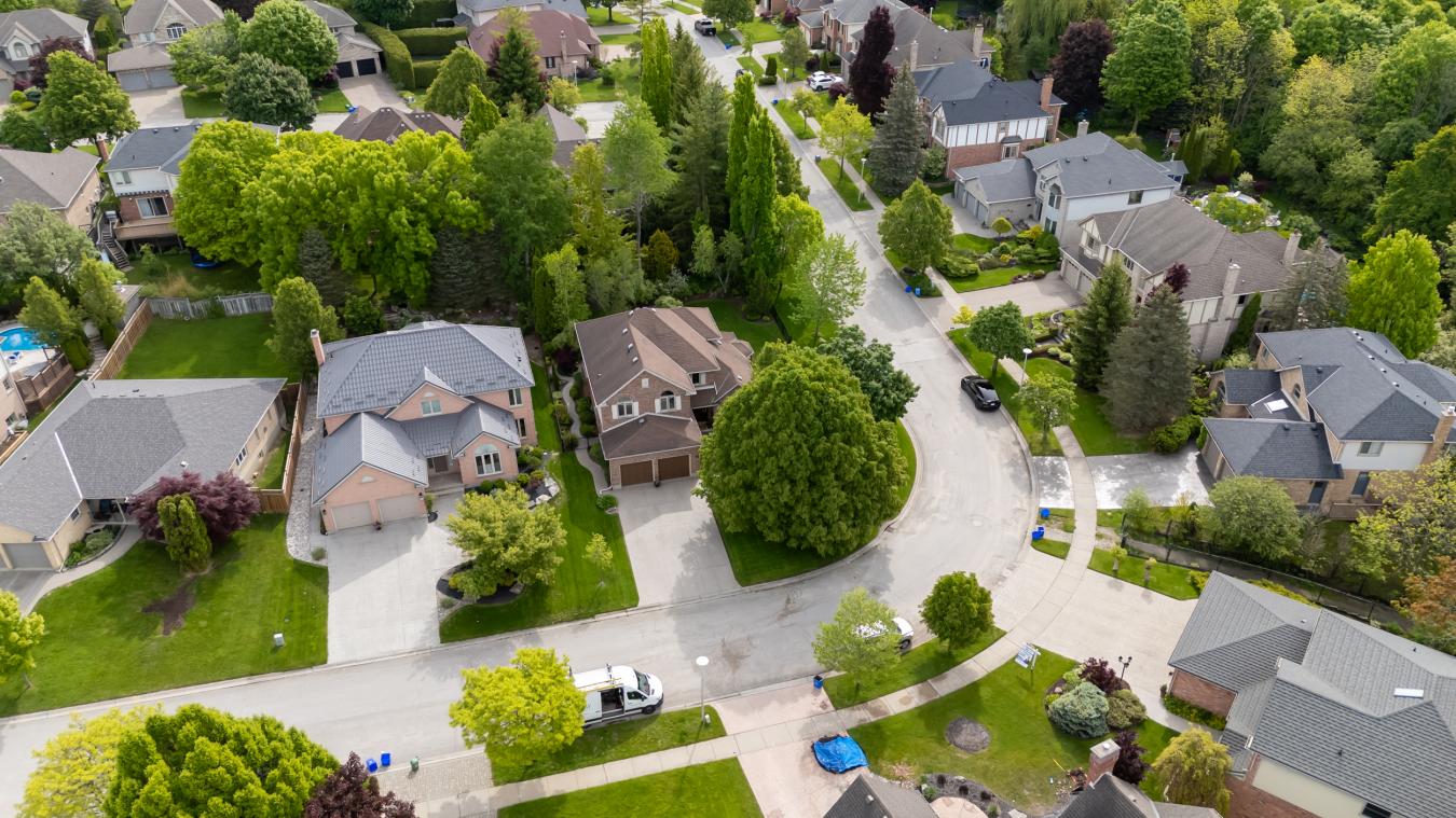 London, ON, N6G 4W5, Canada, 4 Bedrooms Bedrooms, ,3 BathroomsBathrooms,Residential,For Sale,1811559