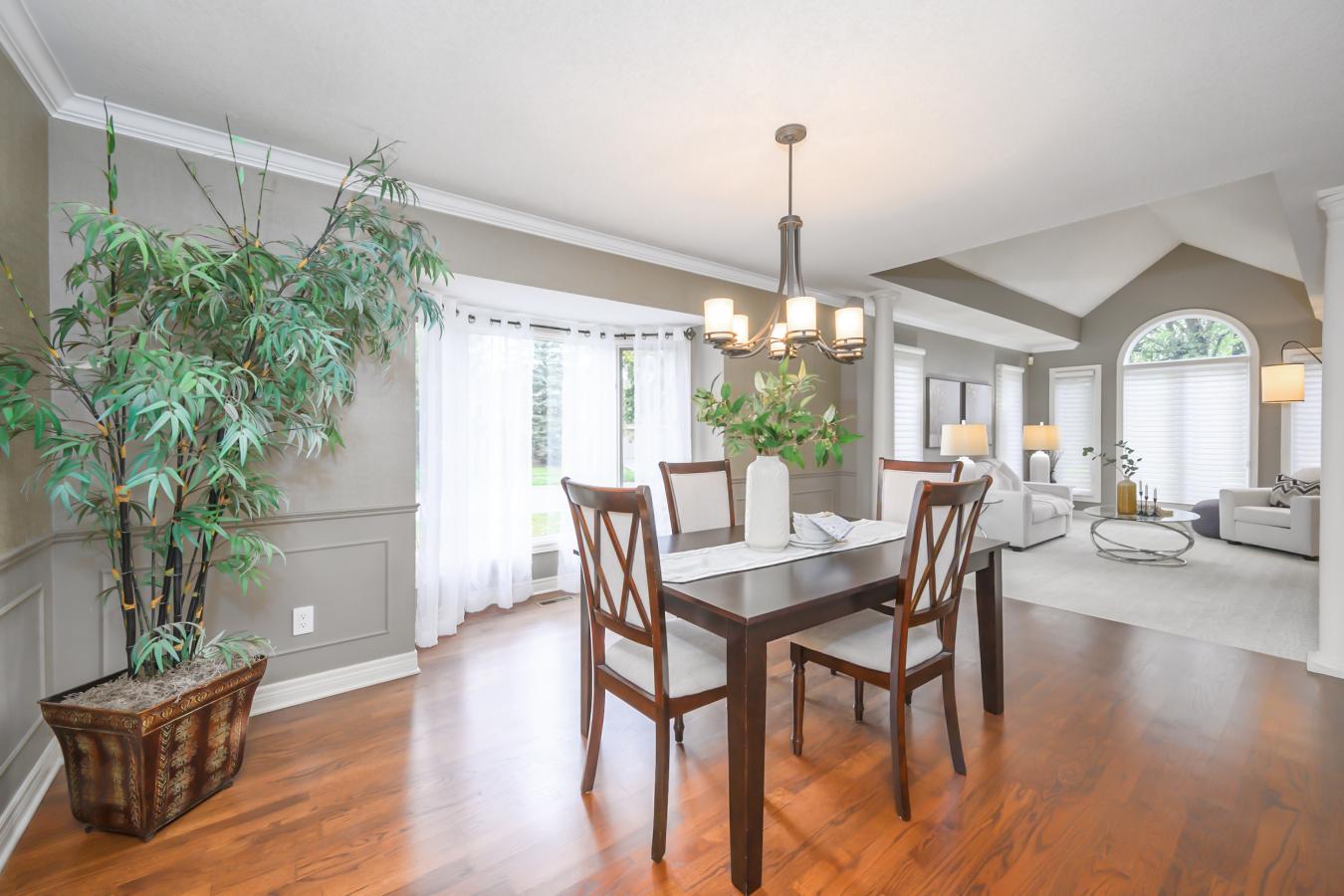 London, ON, N6G 4W5, Canada, 4 Bedrooms Bedrooms, ,3 BathroomsBathrooms,Residential,For Sale,1811559