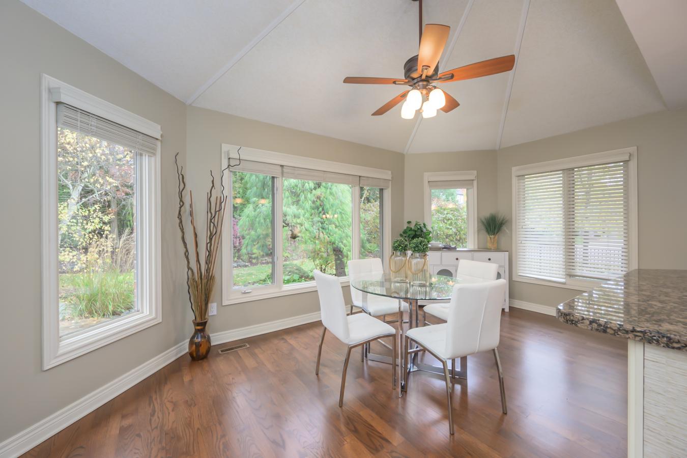 London, ON, N6G 4W5, Canada, 4 Bedrooms Bedrooms, ,3 BathroomsBathrooms,Residential,For Sale,1811559