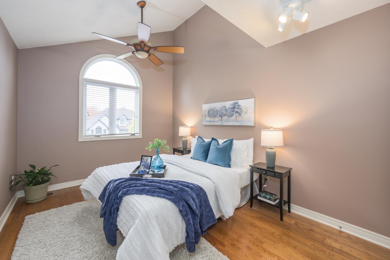 London, ON, N6G 4W5, Canada, 4 Bedrooms Bedrooms, ,3 BathroomsBathrooms,Residential,For Sale,1811559