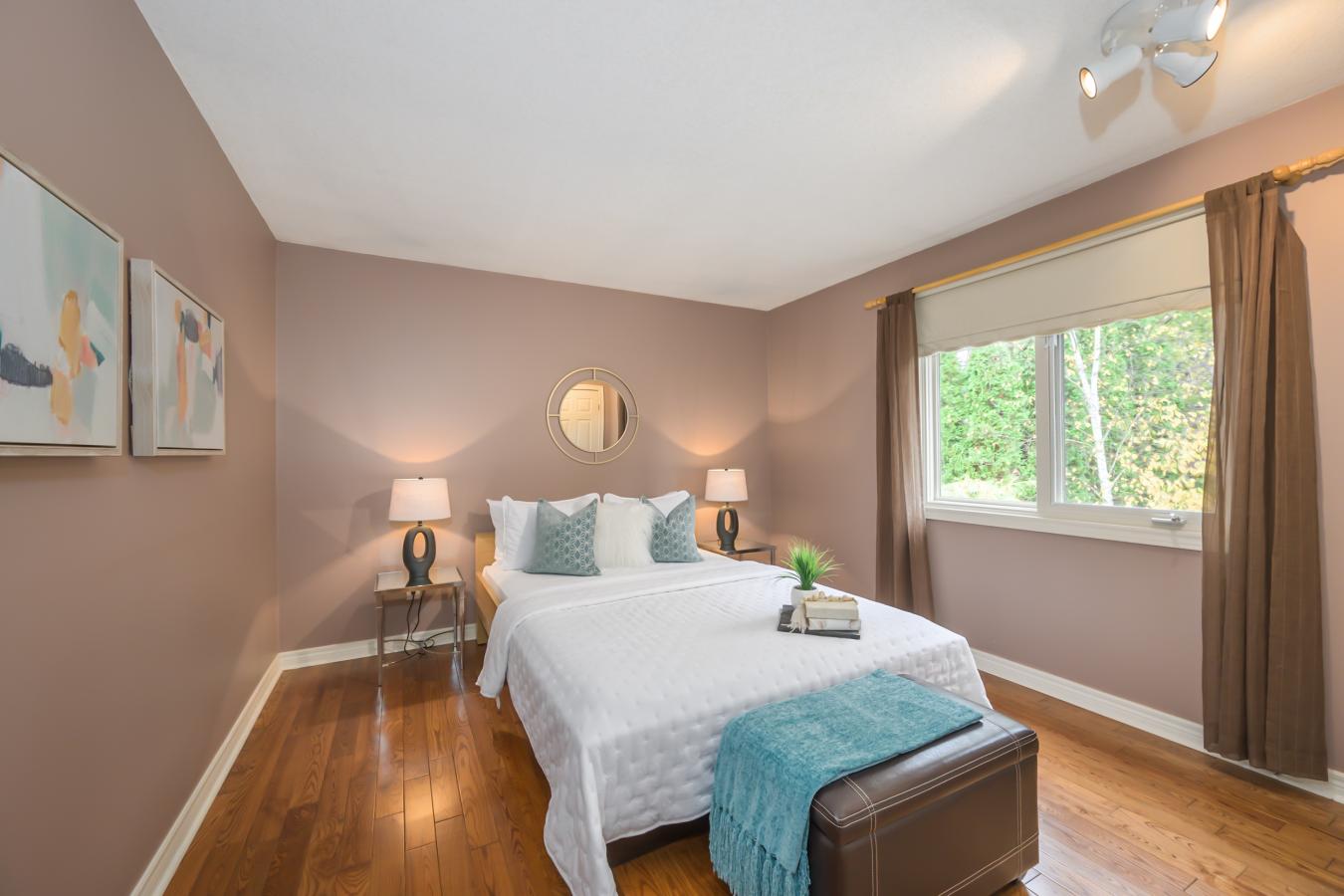 London, ON, N6G 4W5, Canada, 4 Bedrooms Bedrooms, ,3 BathroomsBathrooms,Residential,For Sale,1811559