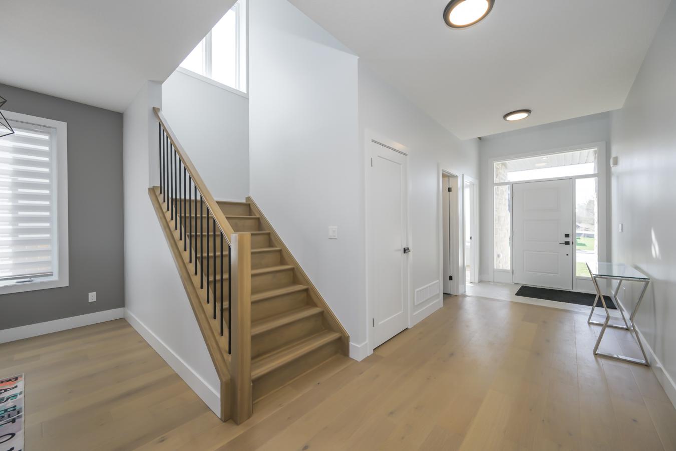 Dutton/dunwich, ON, N0L 1J0, Canada, 4 Bedrooms Bedrooms, ,4 BathroomsBathrooms,Residential,For Sale,1811558