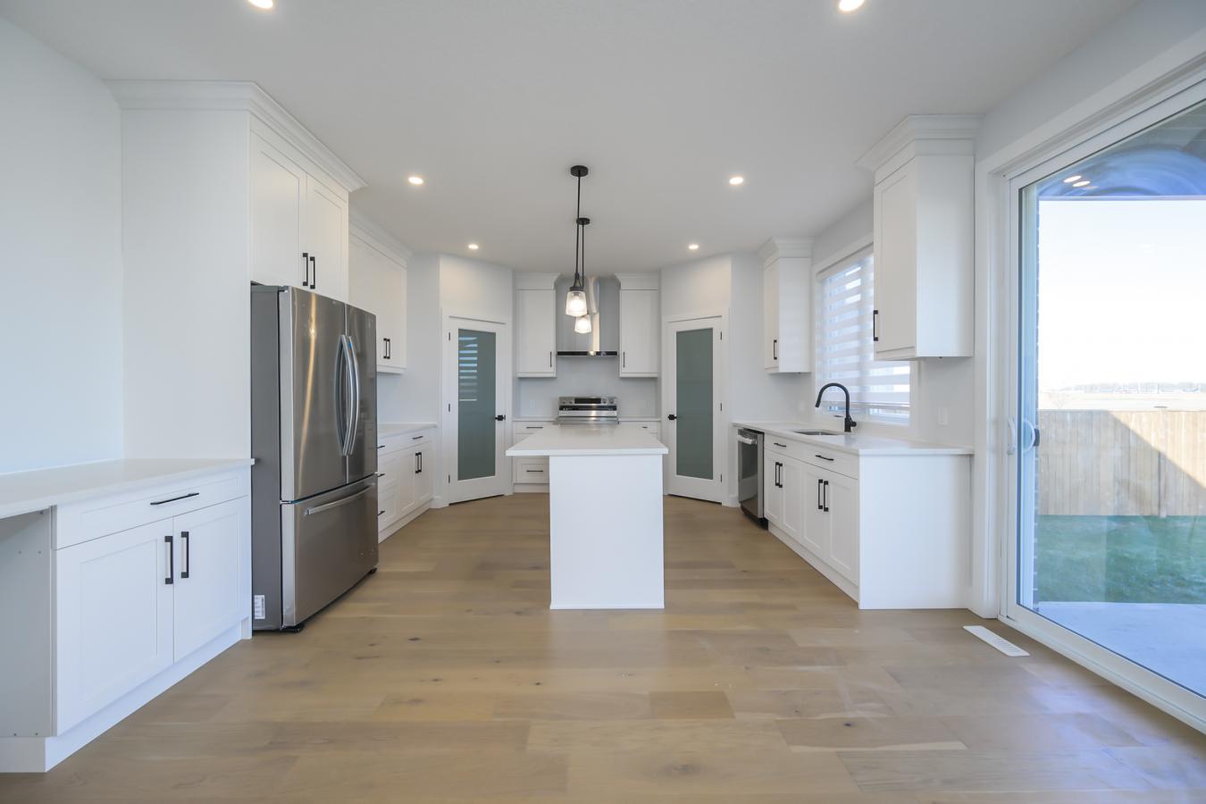 Dutton/dunwich, ON, N0L 1J0, Canada, 4 Bedrooms Bedrooms, ,4 BathroomsBathrooms,Residential,For Sale,1811558