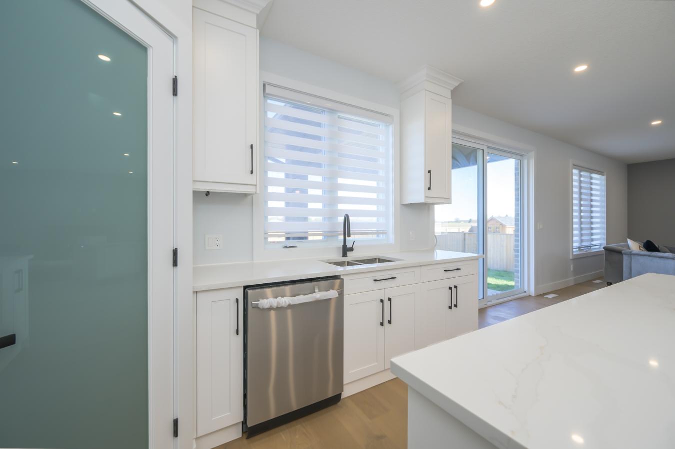 Dutton/dunwich, ON, N0L 1J0, Canada, 4 Bedrooms Bedrooms, ,4 BathroomsBathrooms,Residential,For Sale,1811558