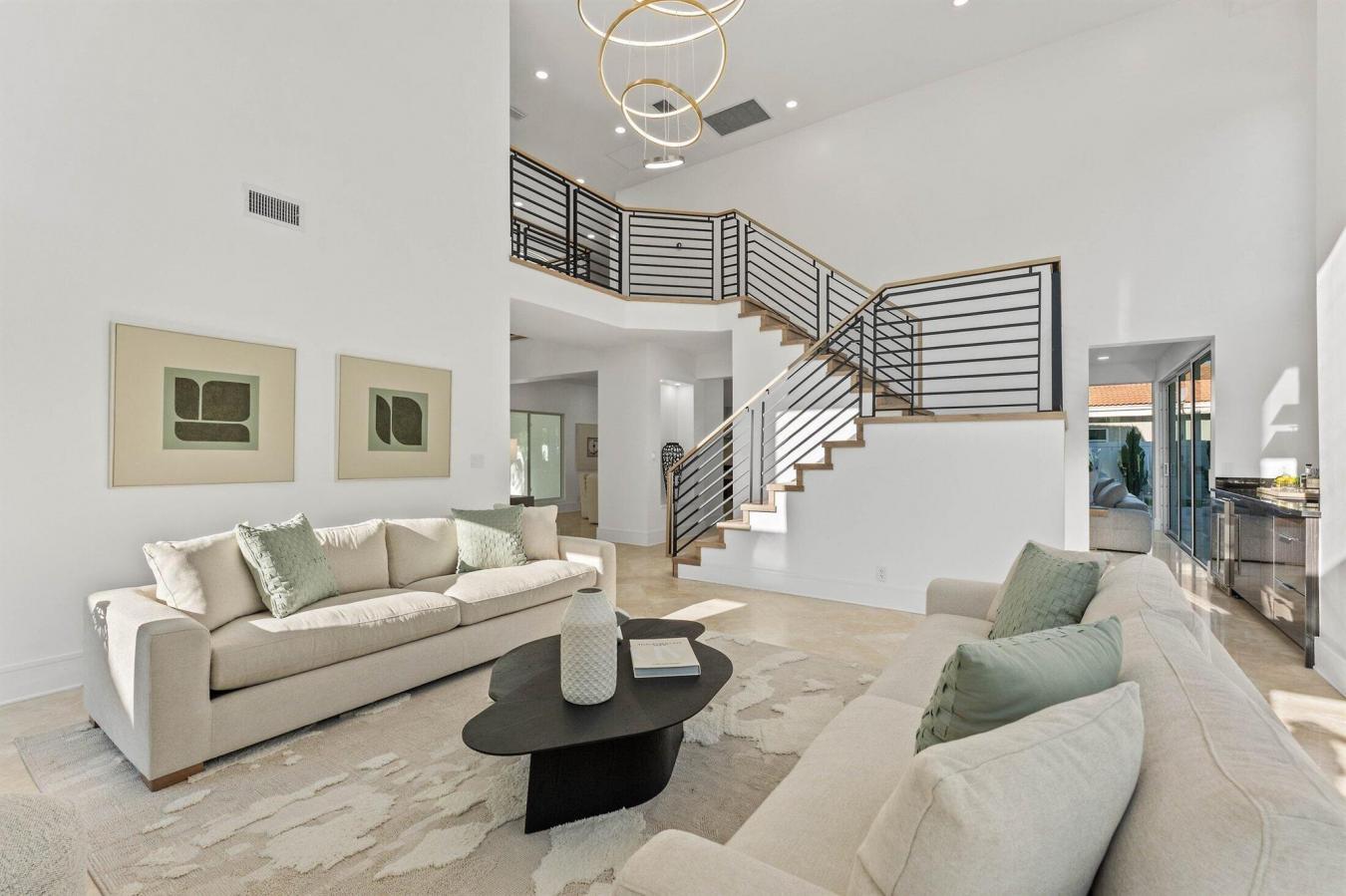 Boca Raton, Florida, 33434, United States, 5 Bedrooms Bedrooms, ,4 BathroomsBathrooms,Residential,For Sale,1824371