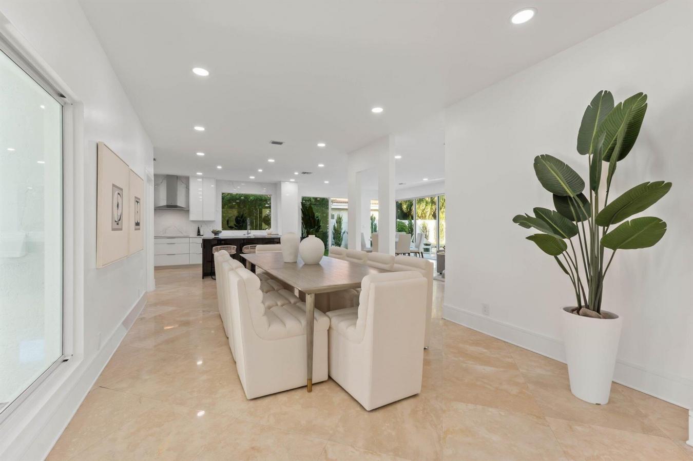 Boca Raton, Florida, 33434, United States, 5 Bedrooms Bedrooms, ,4 BathroomsBathrooms,Residential,For Sale,1824371