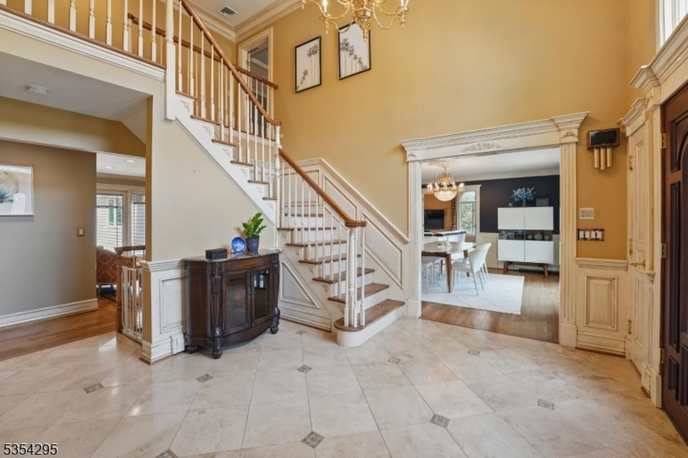 Mahwah Twp., Bergen, 07430, United States, 6 Bedrooms Bedrooms, ,6 BathroomsBathrooms,Residential,For Sale,1824366