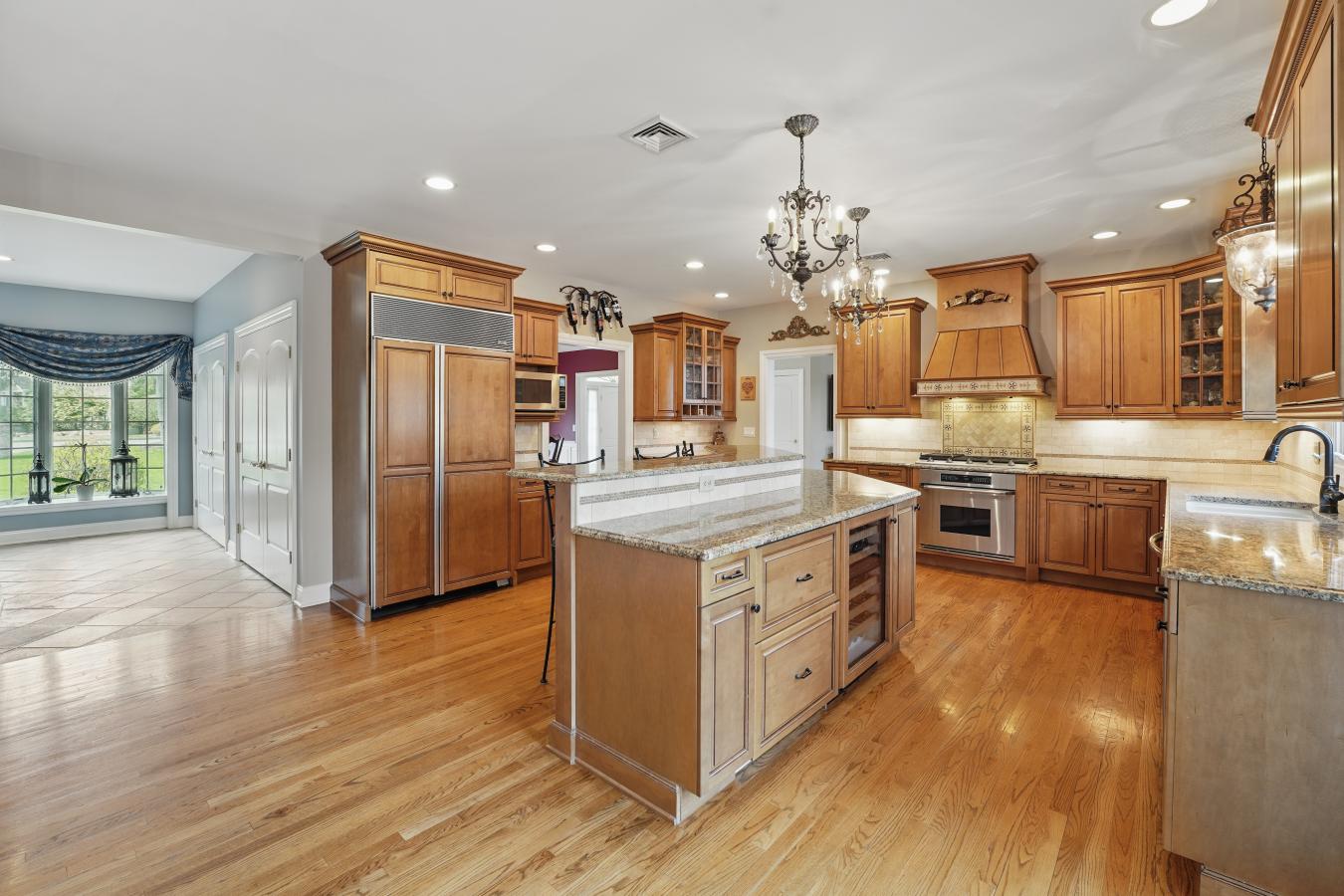 Mahwah, New Jersey, 07430, United States, 5 Bedrooms Bedrooms, ,3 BathroomsBathrooms,Residential,For Sale,1824365