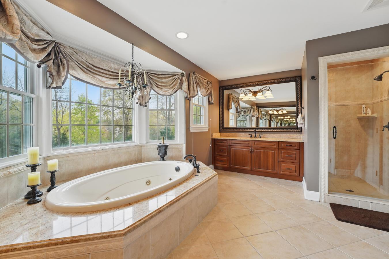 Mahwah, New Jersey, 07430, United States, 5 Bedrooms Bedrooms, ,3 BathroomsBathrooms,Residential,For Sale,1824365