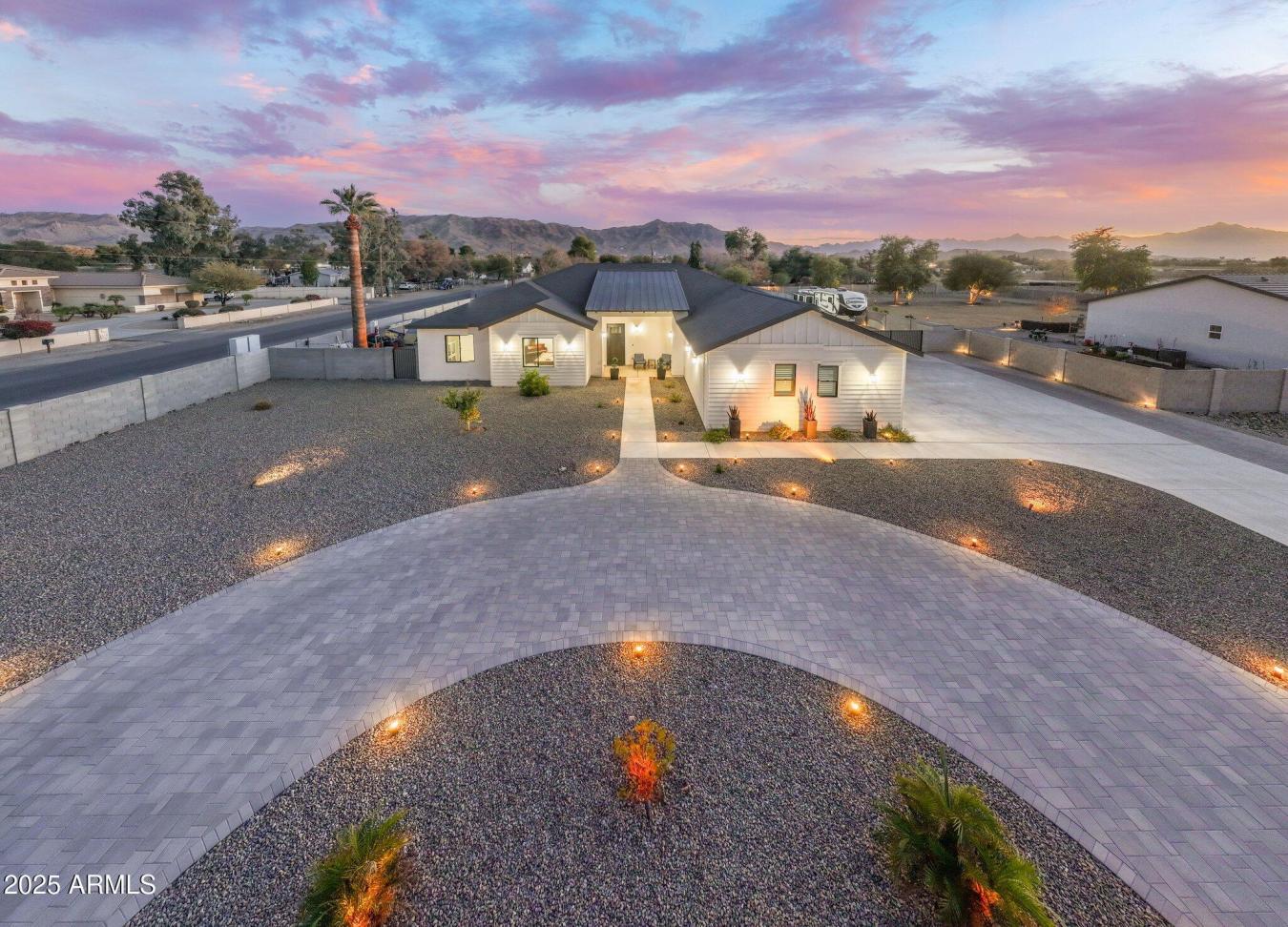 Laveen, Arizona, 85339, United States, 4 Bedrooms Bedrooms, ,3 BathroomsBathrooms,Residential,For Sale,1824364