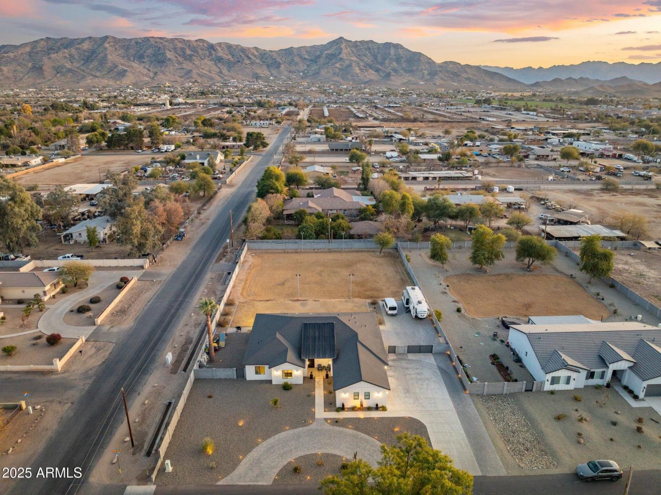 Laveen, Arizona, 85339, United States, 4 Bedrooms Bedrooms, ,3 BathroomsBathrooms,Residential,For Sale,1824364