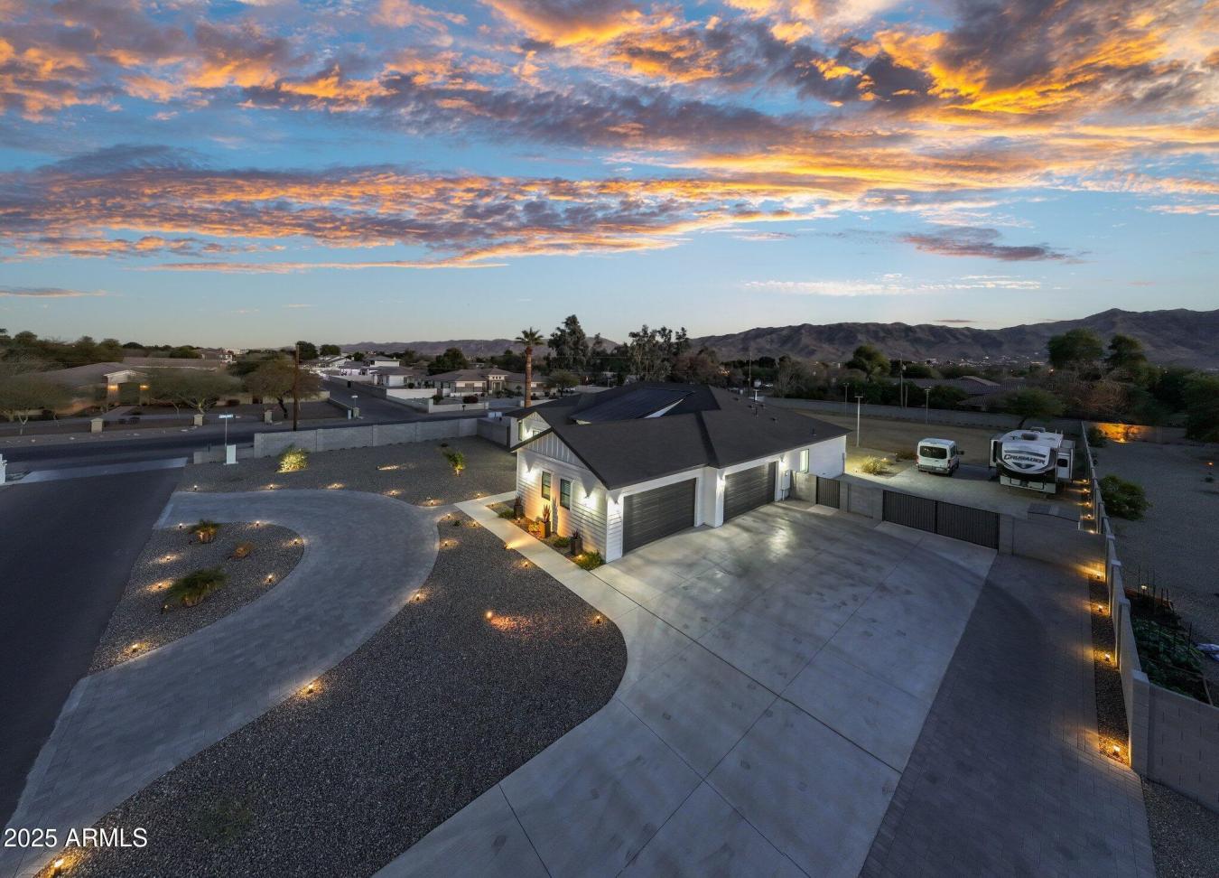 Laveen, Arizona, 85339, United States, 4 Bedrooms Bedrooms, ,3 BathroomsBathrooms,Residential,For Sale,1824364