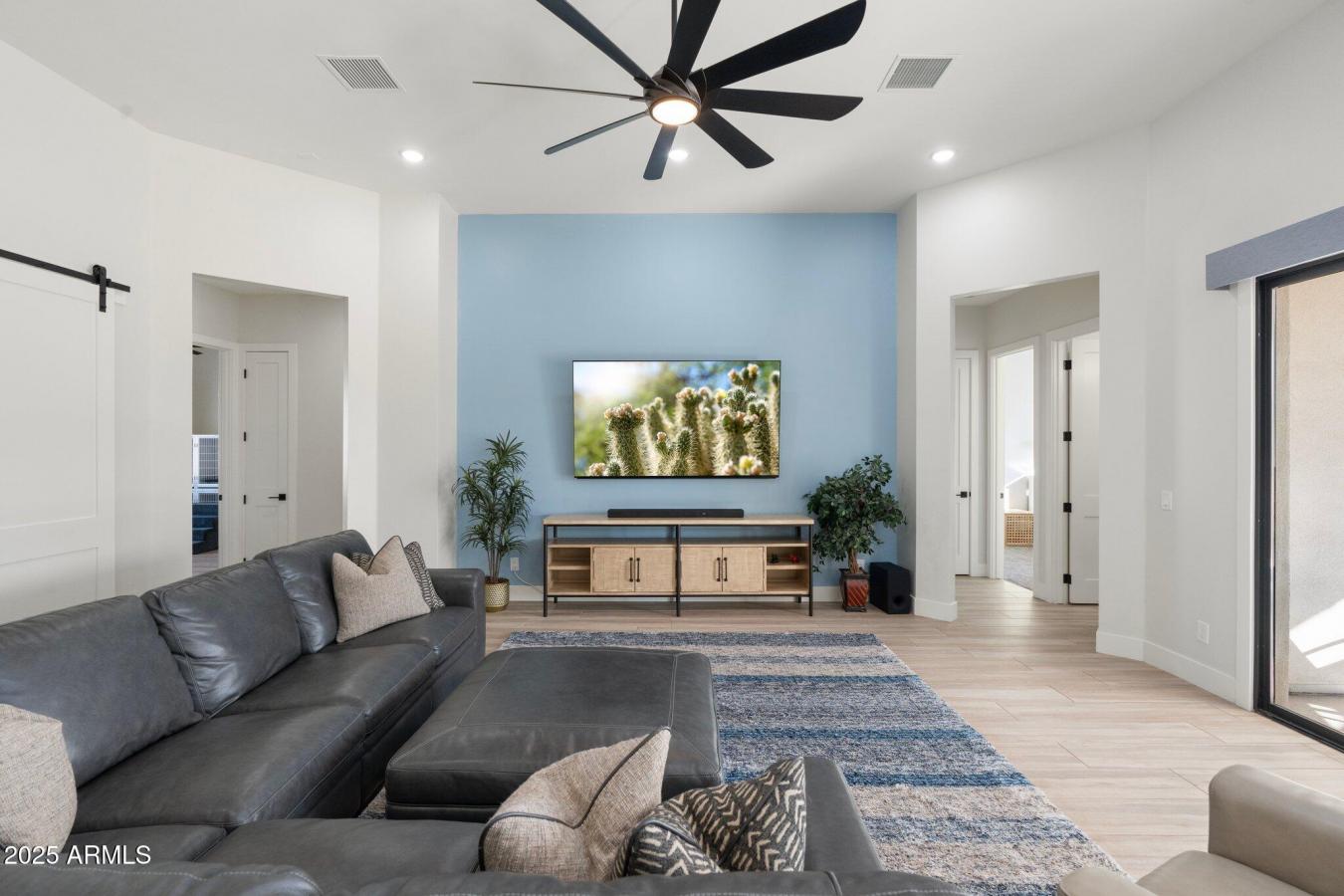 Laveen, Arizona, 85339, United States, 4 Bedrooms Bedrooms, ,3 BathroomsBathrooms,Residential,For Sale,1824364