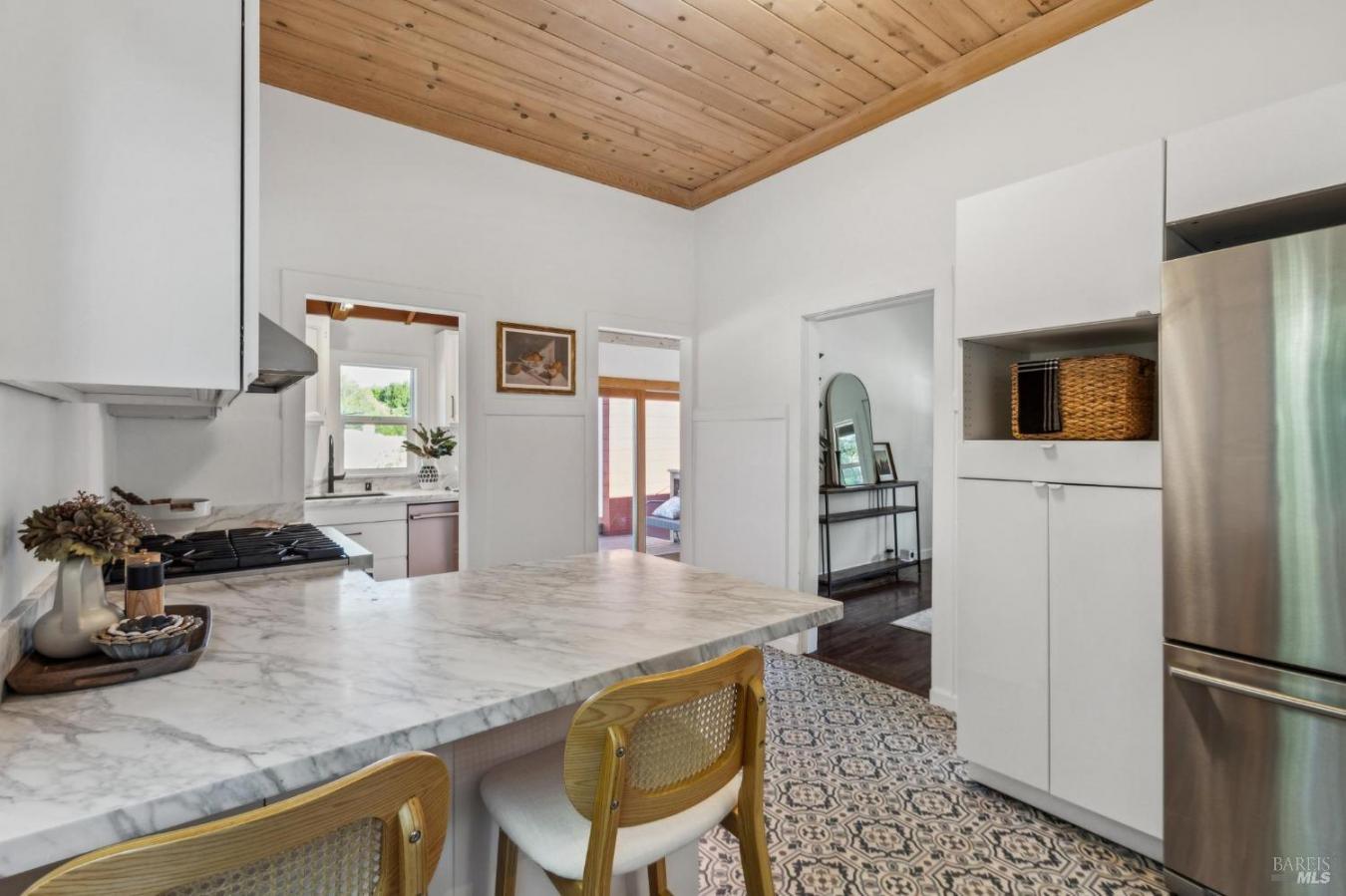 Petaluma, California, 94952, United States, 5 Bedrooms Bedrooms, ,4 BathroomsBathrooms,Residential,For Sale,1824361