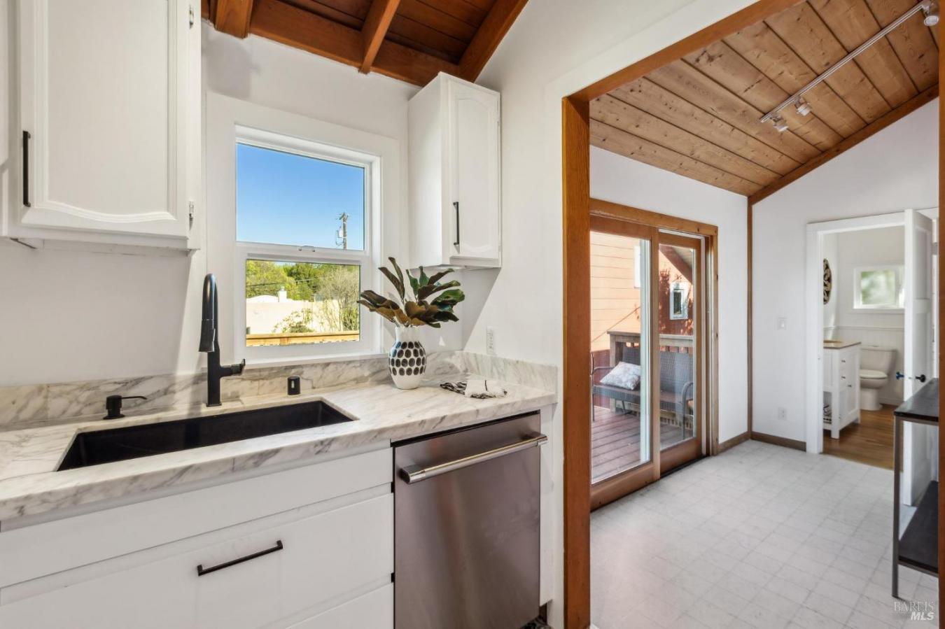 Petaluma, California, 94952, United States, 5 Bedrooms Bedrooms, ,4 BathroomsBathrooms,Residential,For Sale,1824361