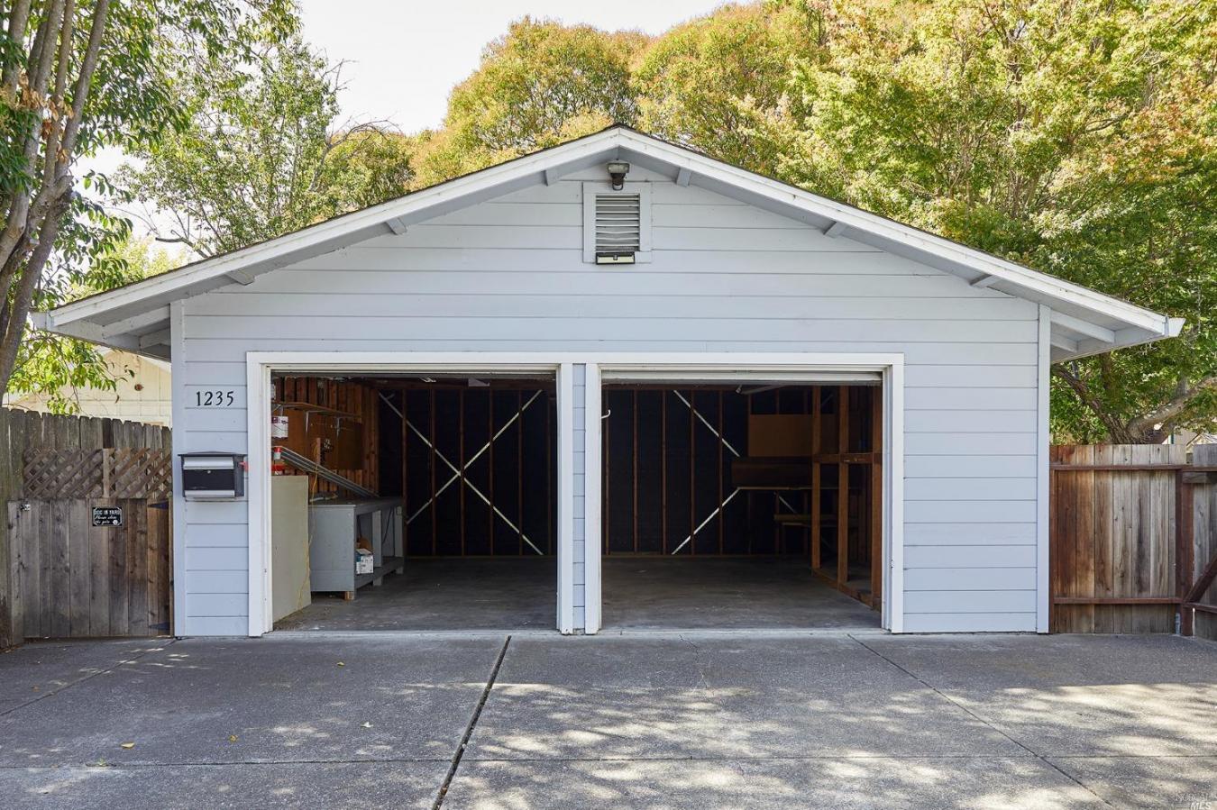 Santa Rosa, California, 95404, United States, 4 Bedrooms Bedrooms, ,2 BathroomsBathrooms,Residential,For Sale,1824360