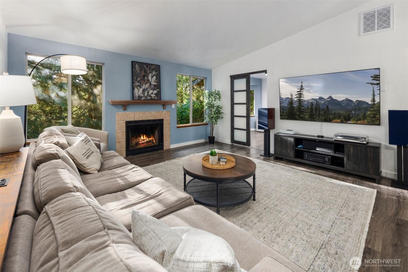 Maple Valley, Washington, 98038, United States, 3 Bedrooms Bedrooms, ,2 BathroomsBathrooms,Residential,For Sale,1824359
