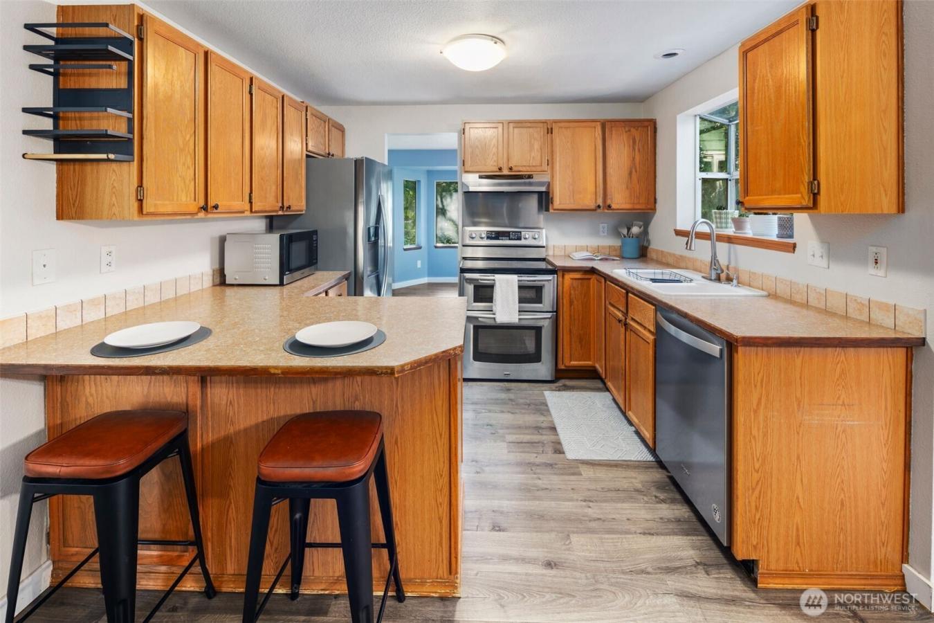 Maple Valley, Washington, 98038, United States, 3 Bedrooms Bedrooms, ,2 BathroomsBathrooms,Residential,For Sale,1824359