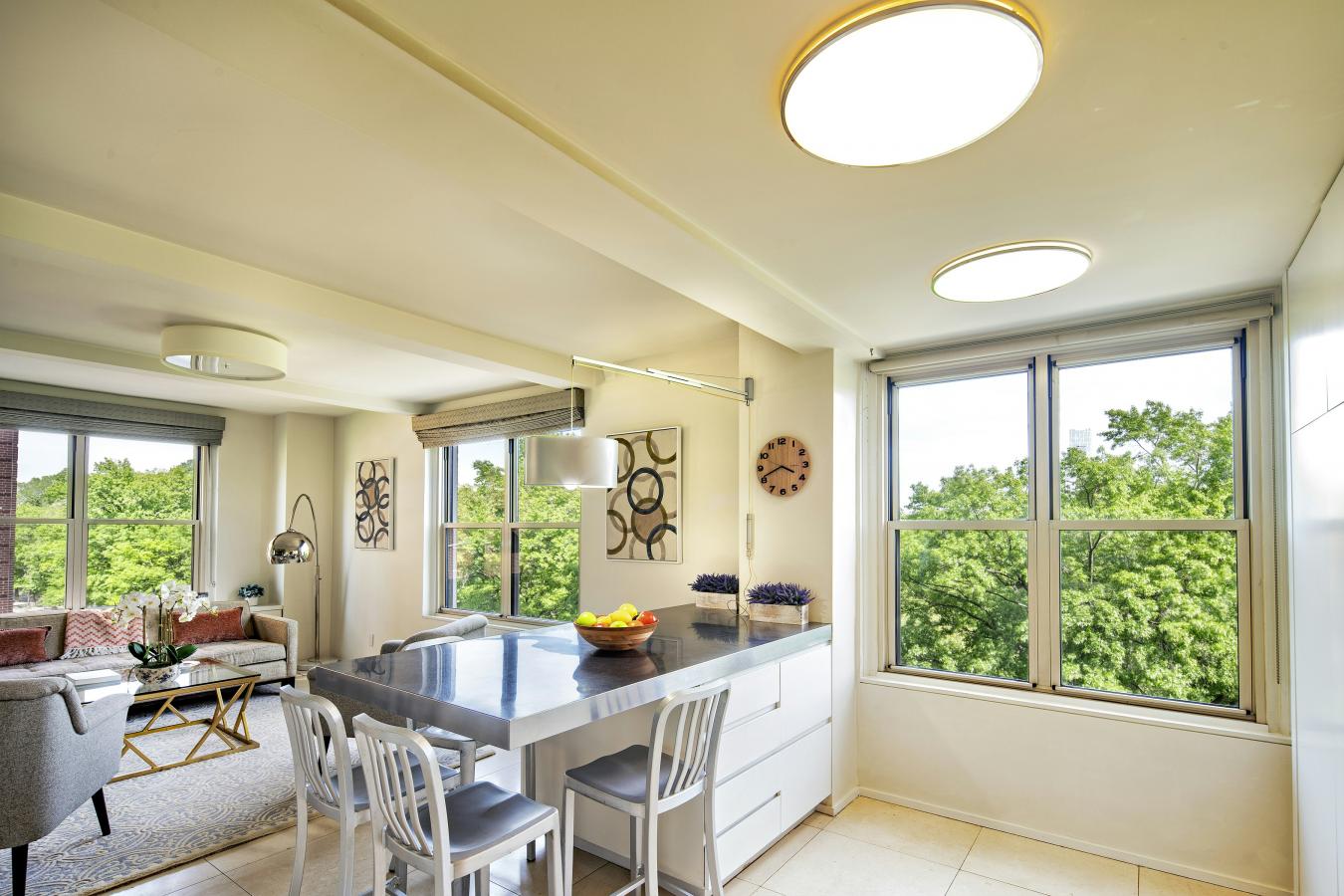 Manhattan Valley, New York, 10025, United States, 4 Bedrooms Bedrooms, ,3 BathroomsBathrooms,Residential,For Sale,1941571