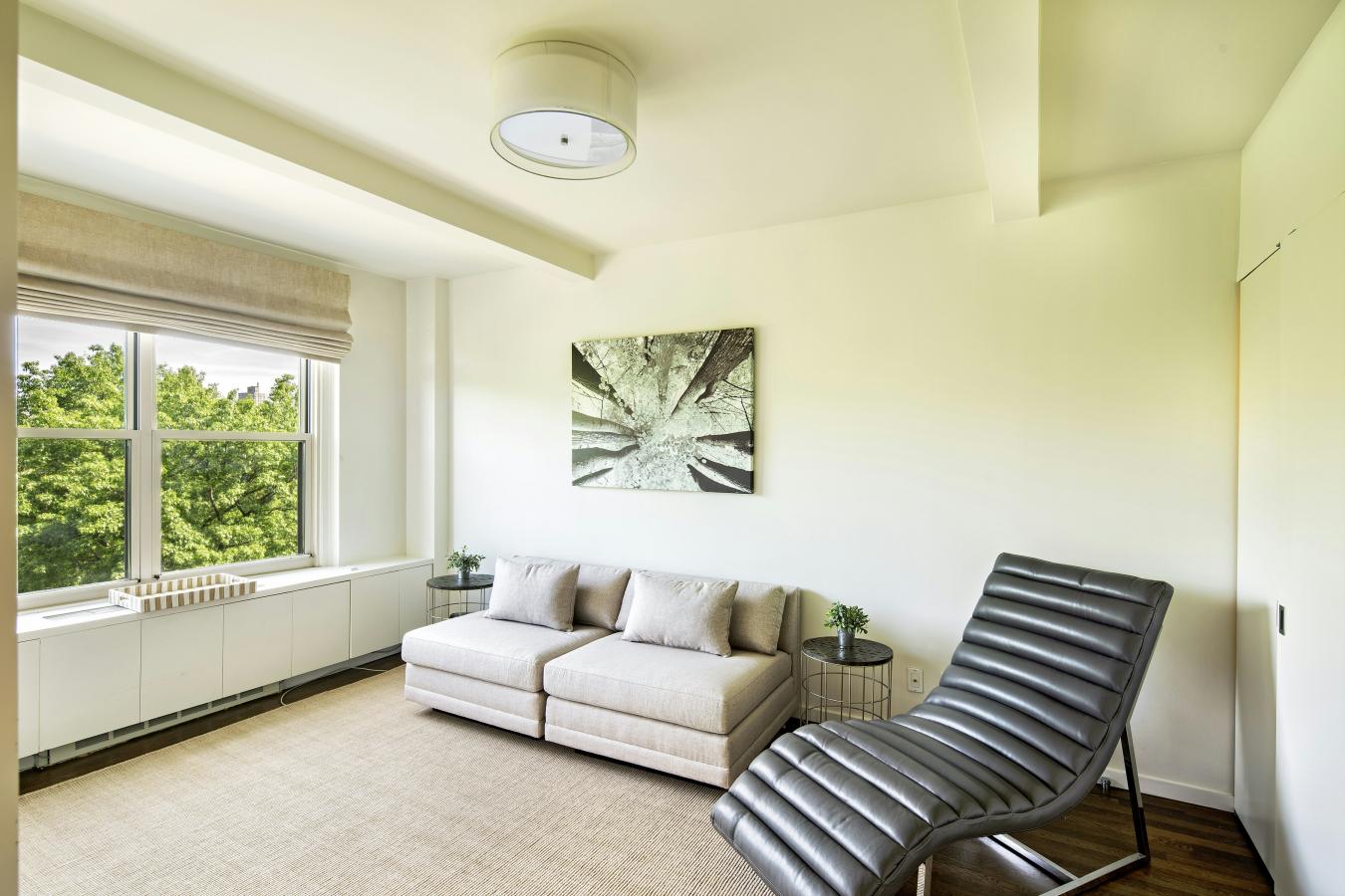 Manhattan Valley, New York, 10025, United States, 4 Bedrooms Bedrooms, ,3 BathroomsBathrooms,Residential,For Sale,1941571