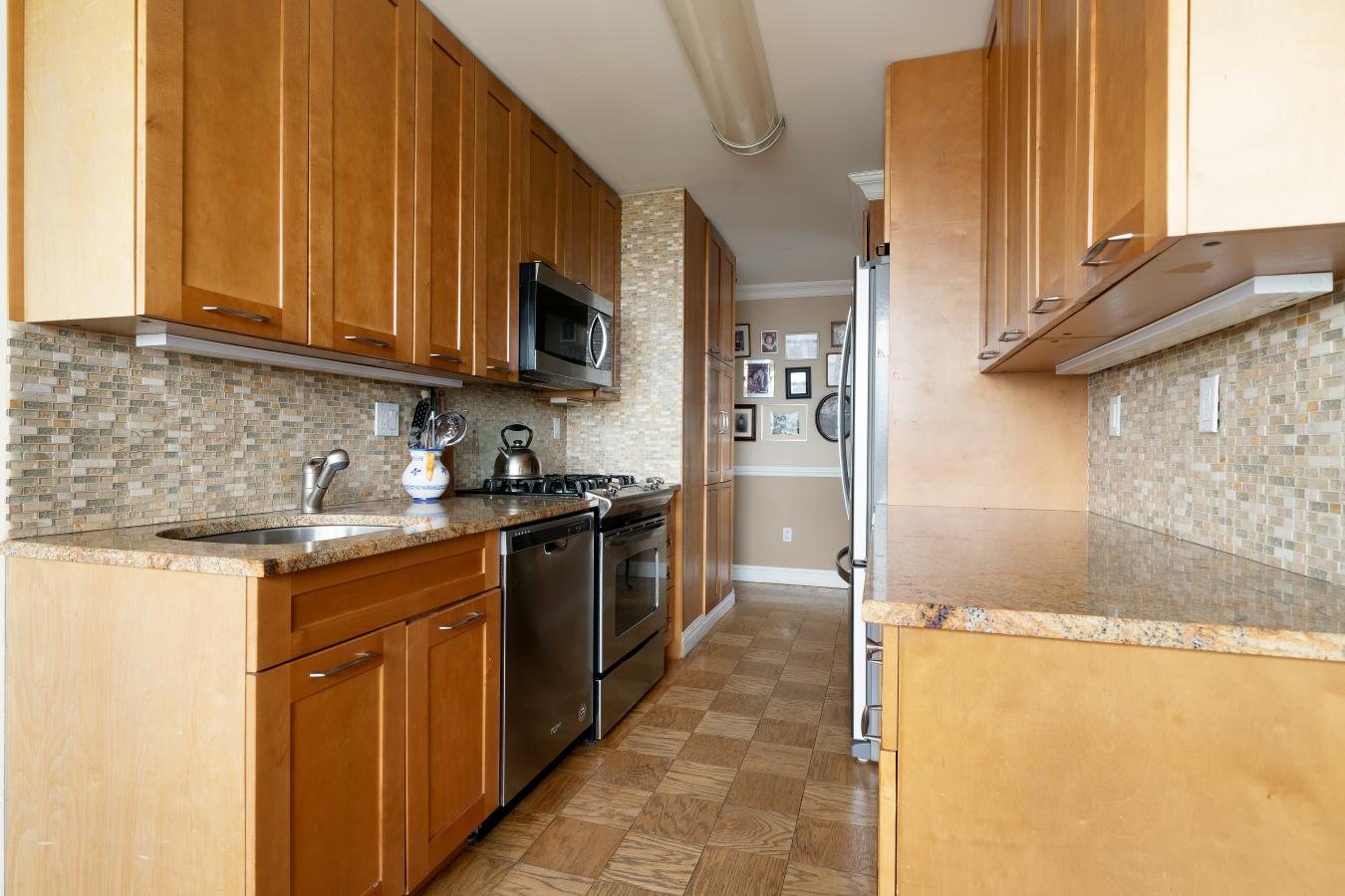 Brooklyn Heights, New York, 11201, United States, 2 Bedrooms Bedrooms, ,2 BathroomsBathrooms,Residential,For Sale,1919344