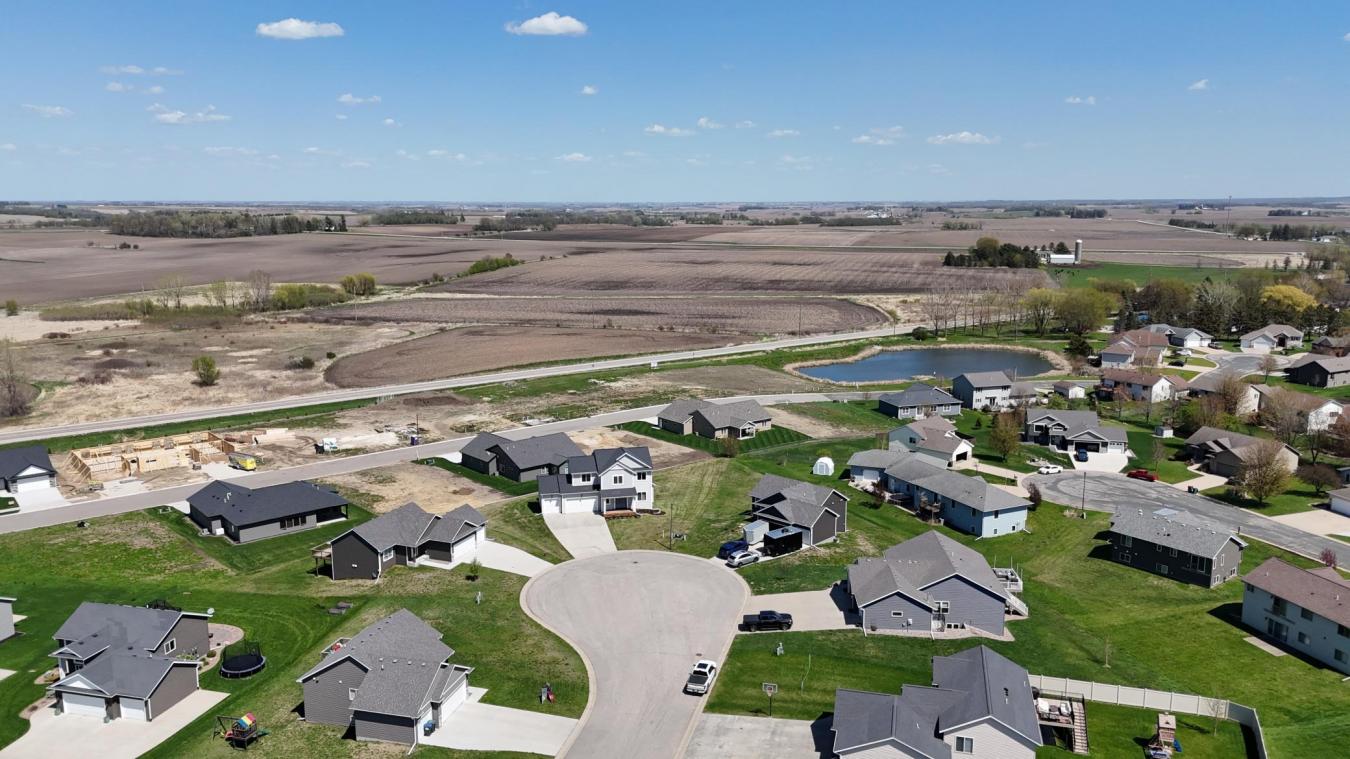 Eyota, Minnesota, 55934, United States, 4 Bedrooms Bedrooms, ,2 BathroomsBathrooms,Residential,For Sale,1824344